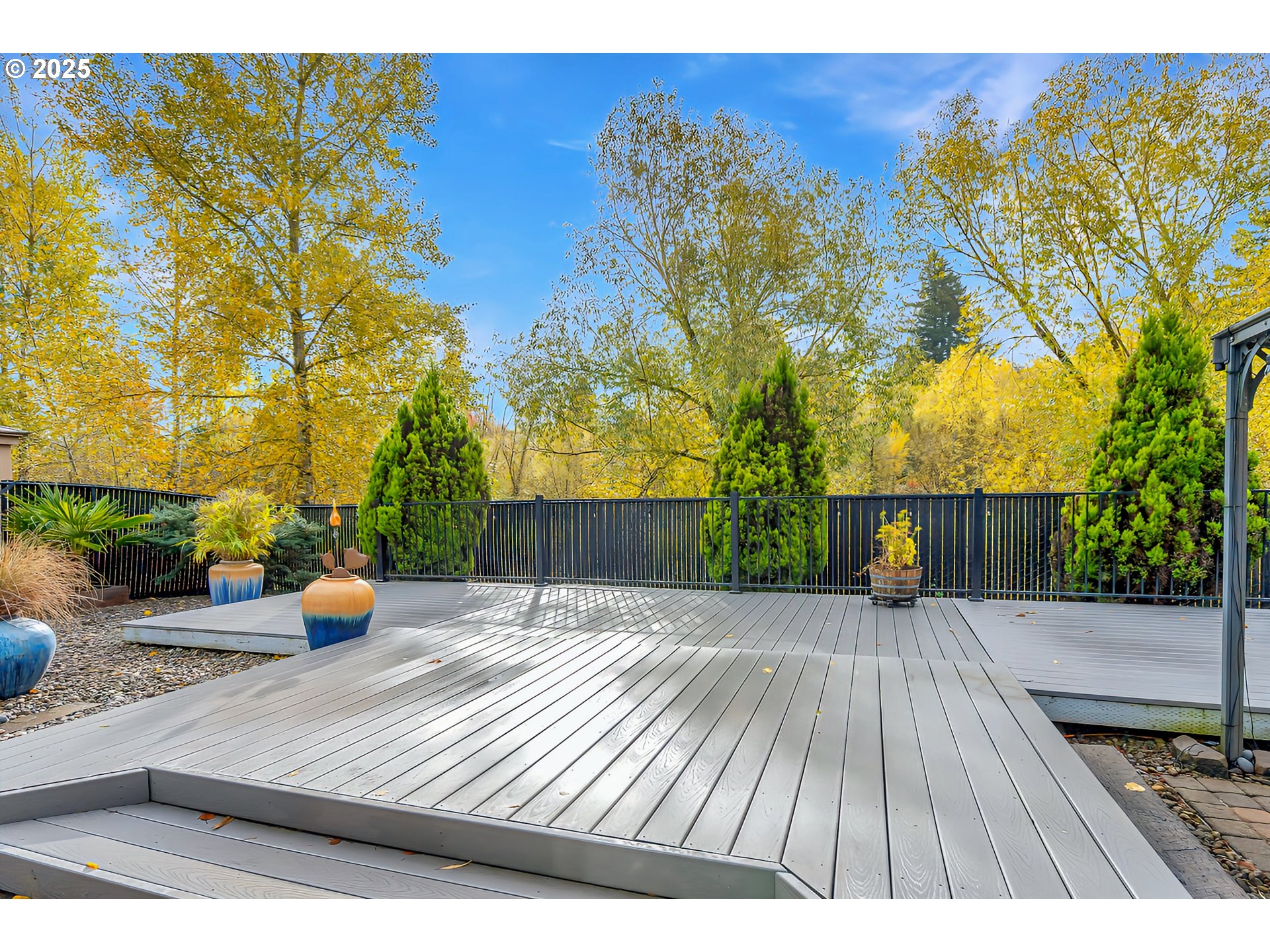 property viewer photo 38