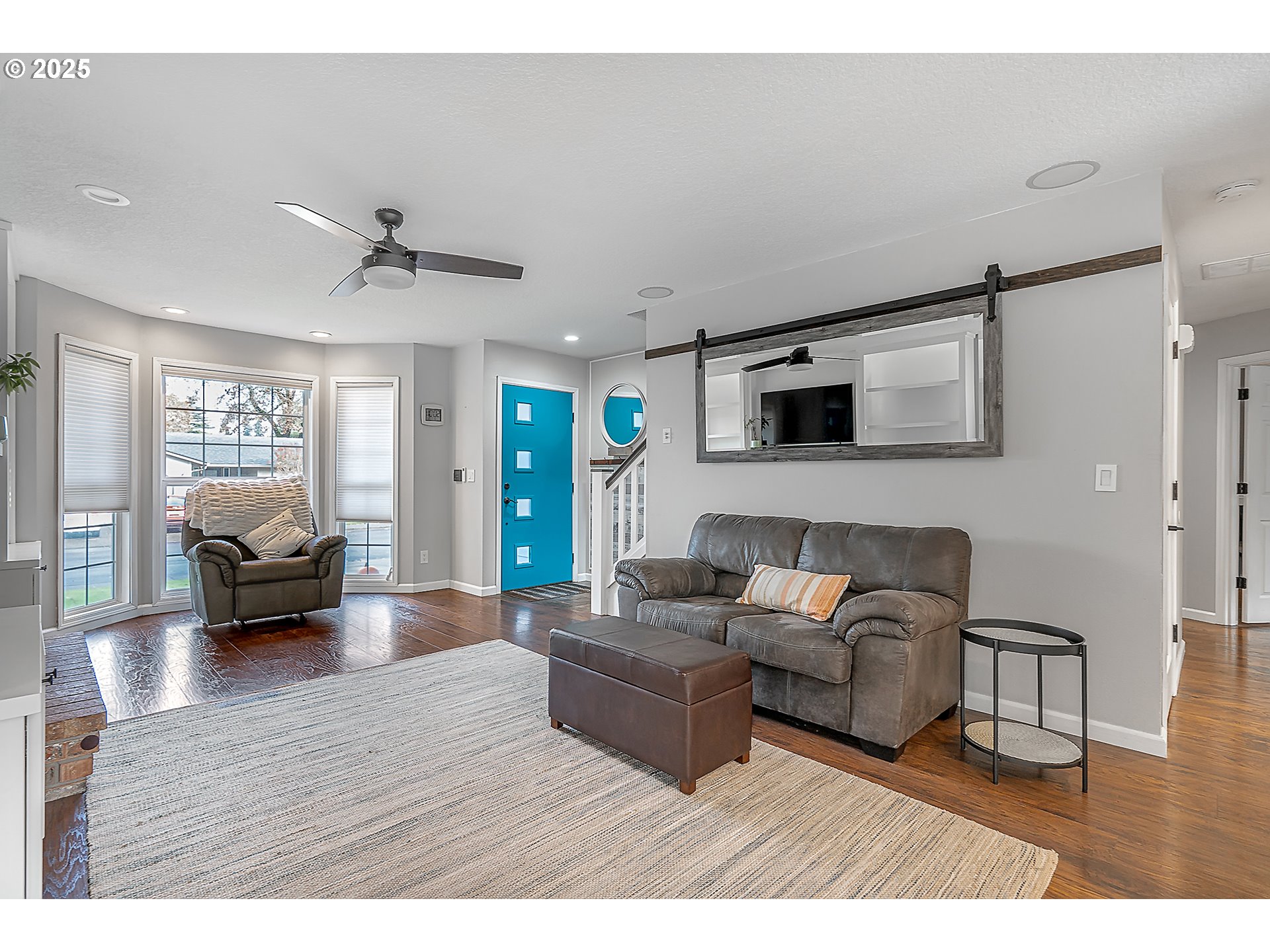 property viewer photo 5
