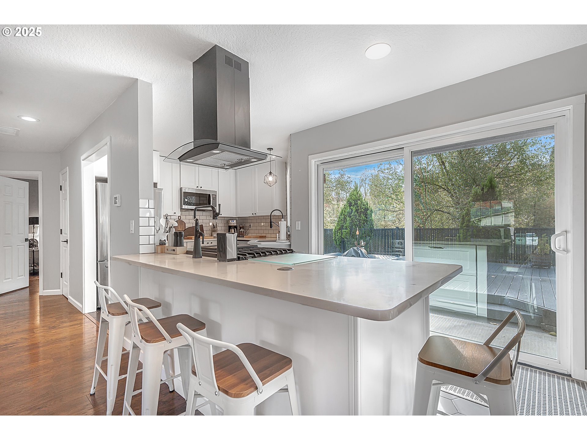 property viewer photo 9