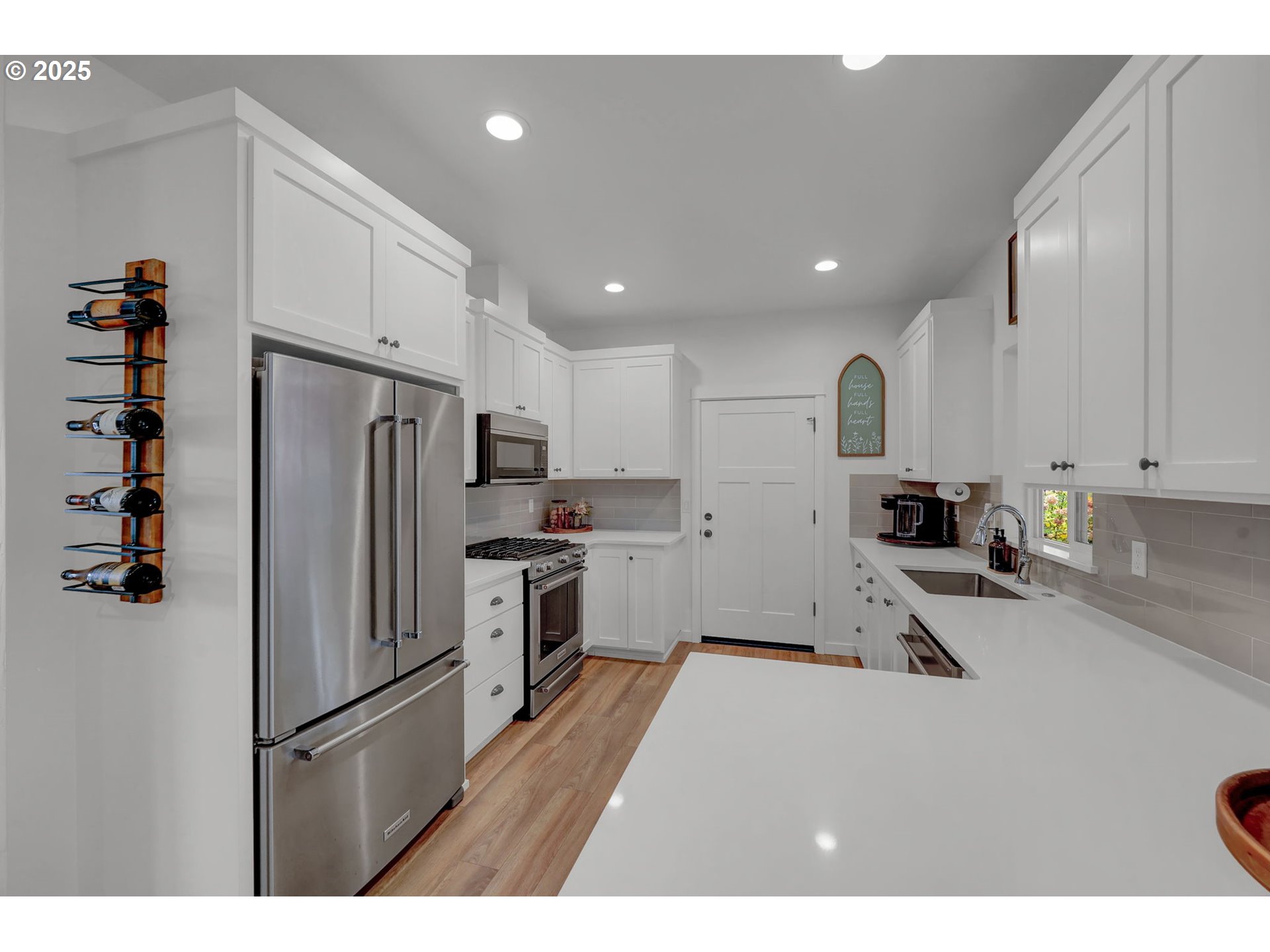 property viewer photo 14