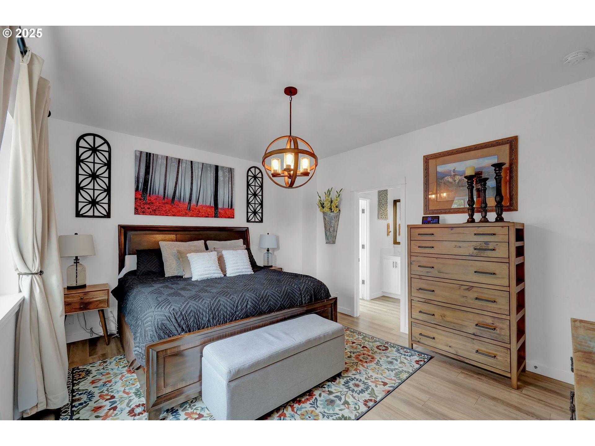 property viewer photo 19