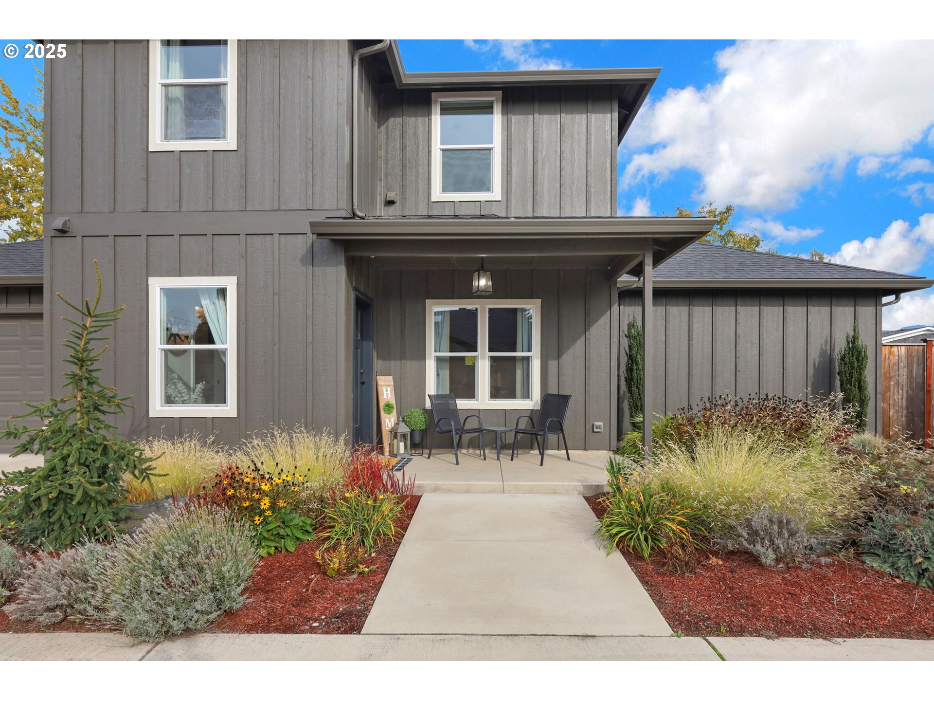 property viewer photo 2