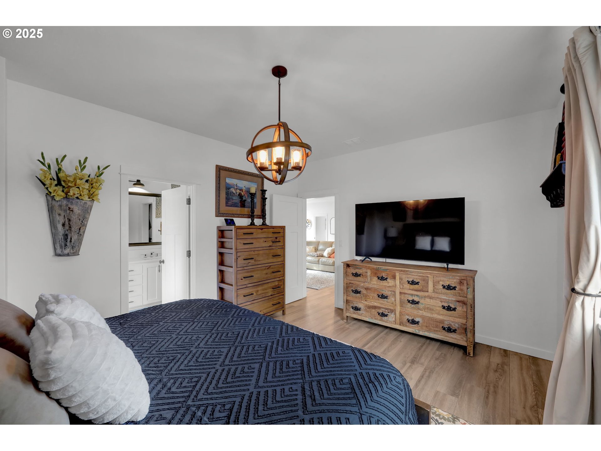 property viewer photo 20