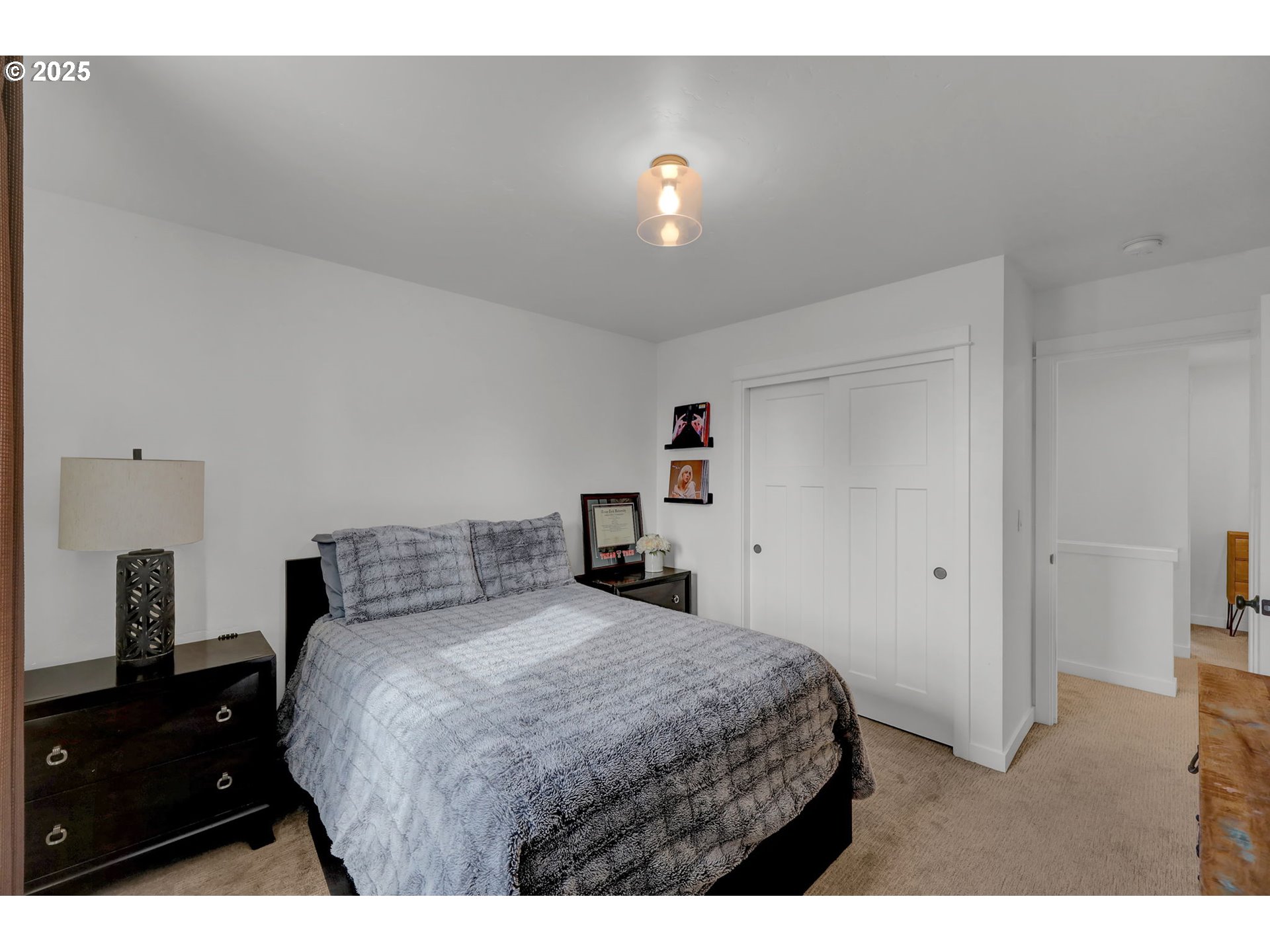property viewer photo 29