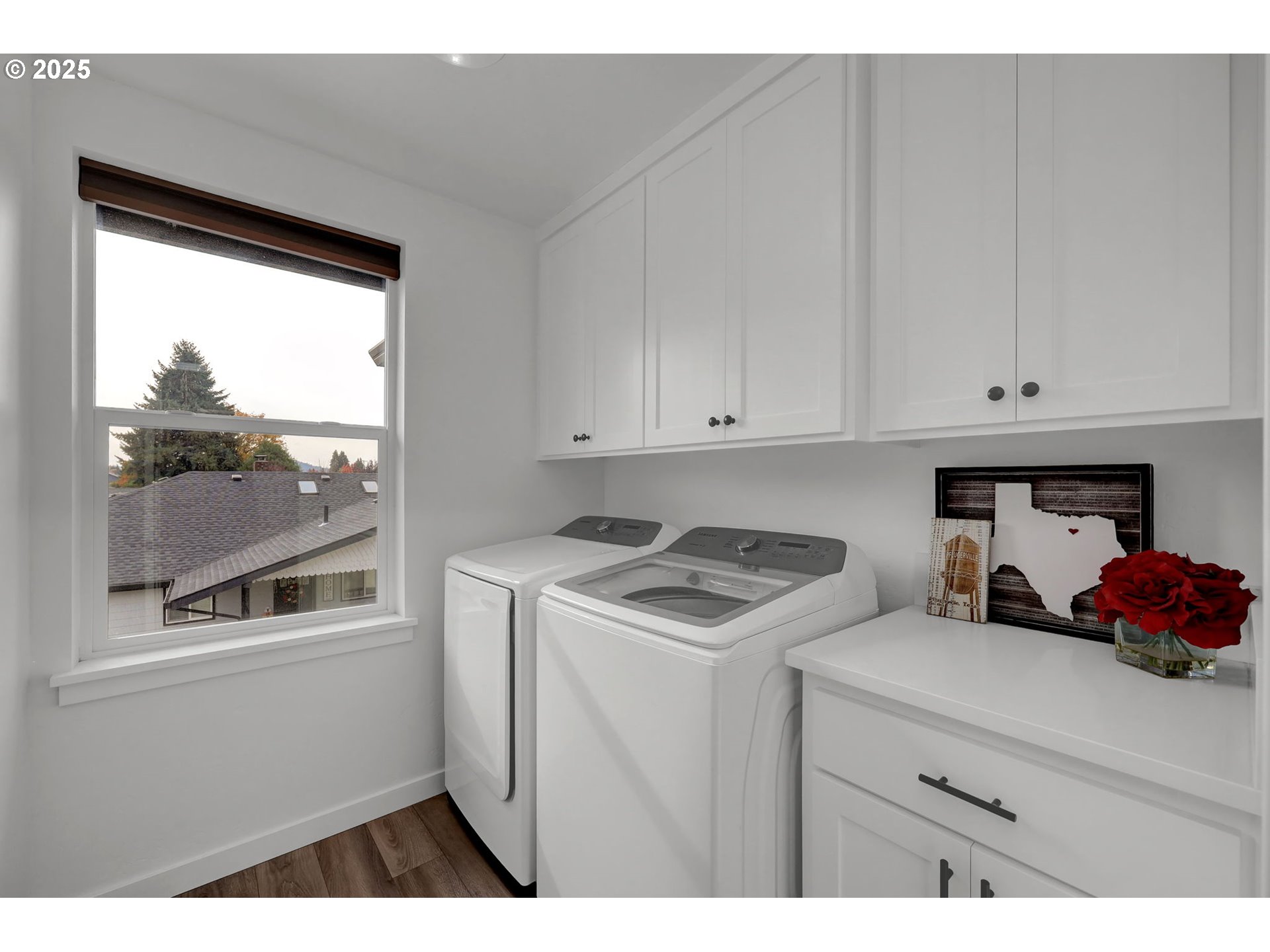 property viewer photo 33
