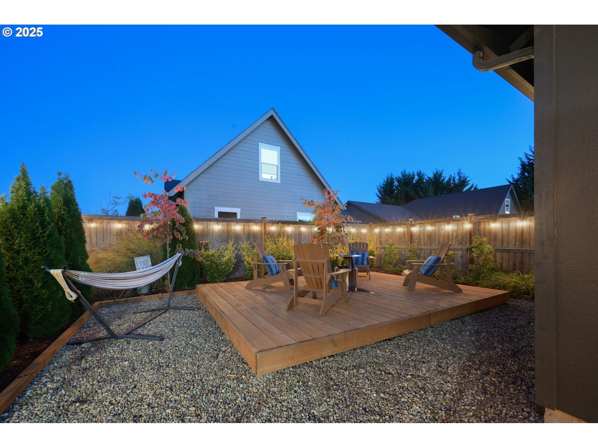 property viewer photo 44