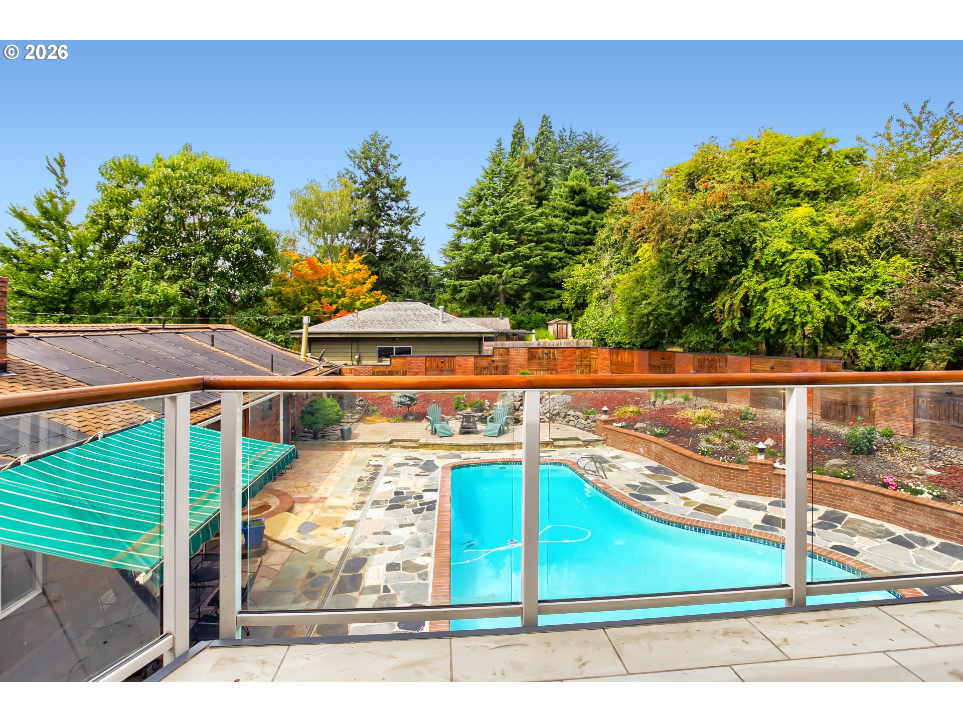 main property photo 18