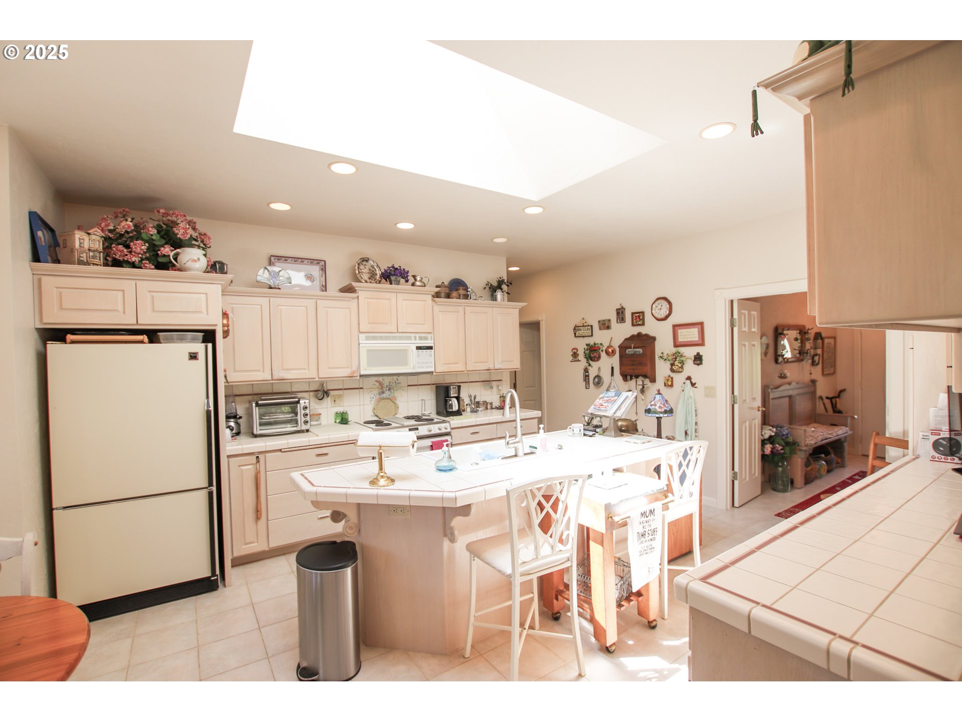 property viewer photo 13