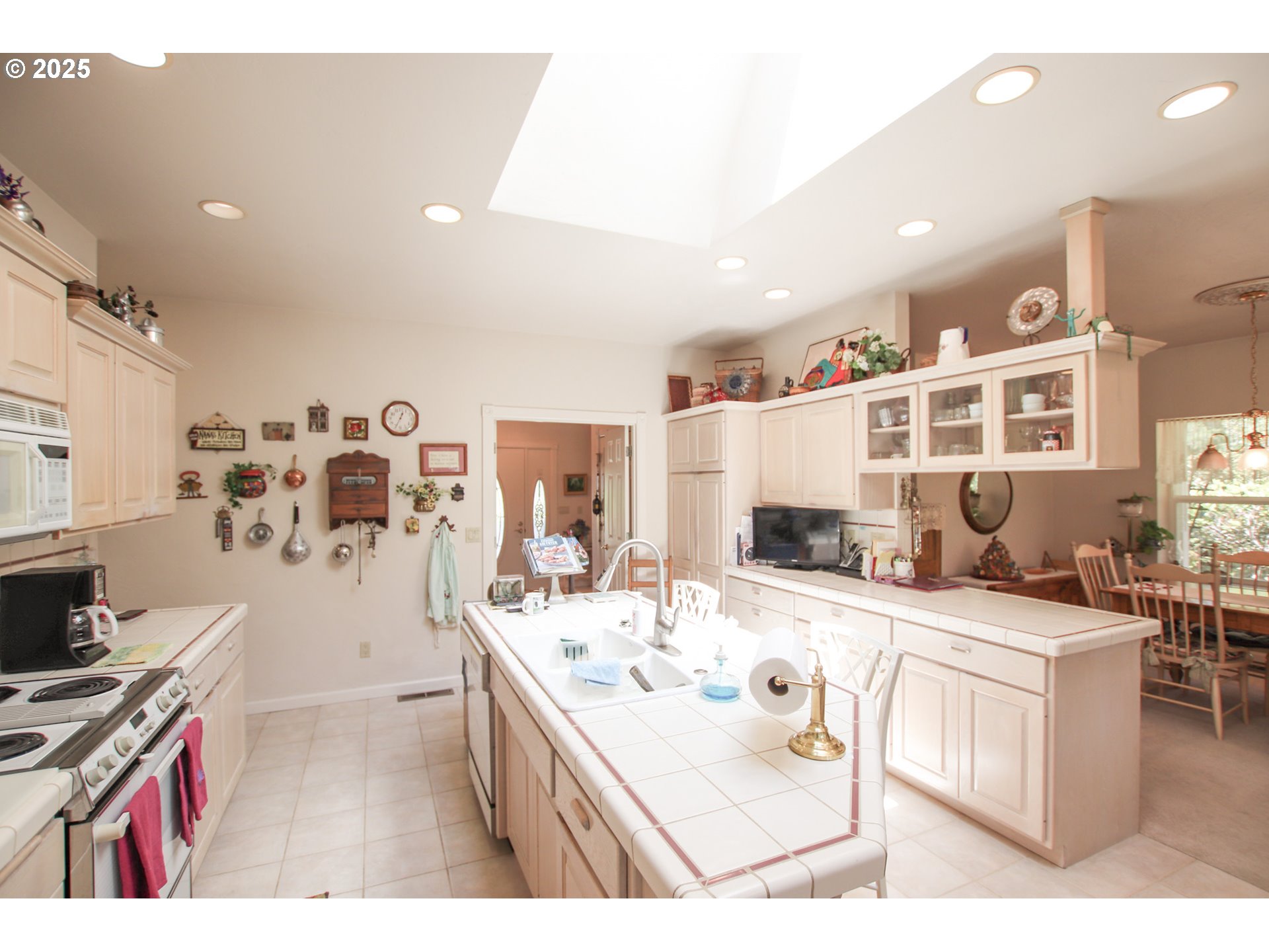 property viewer photo 15