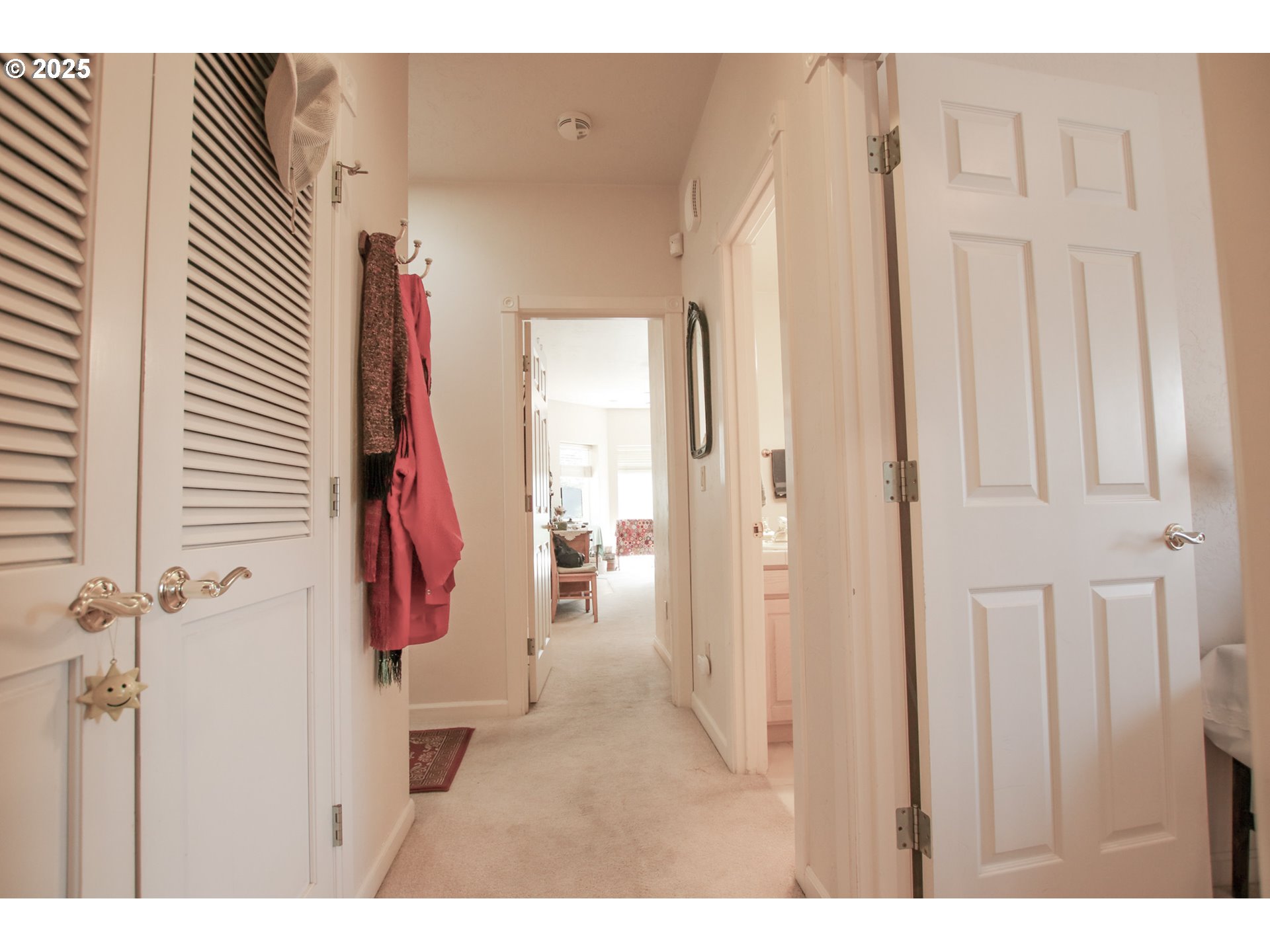 property viewer photo 19