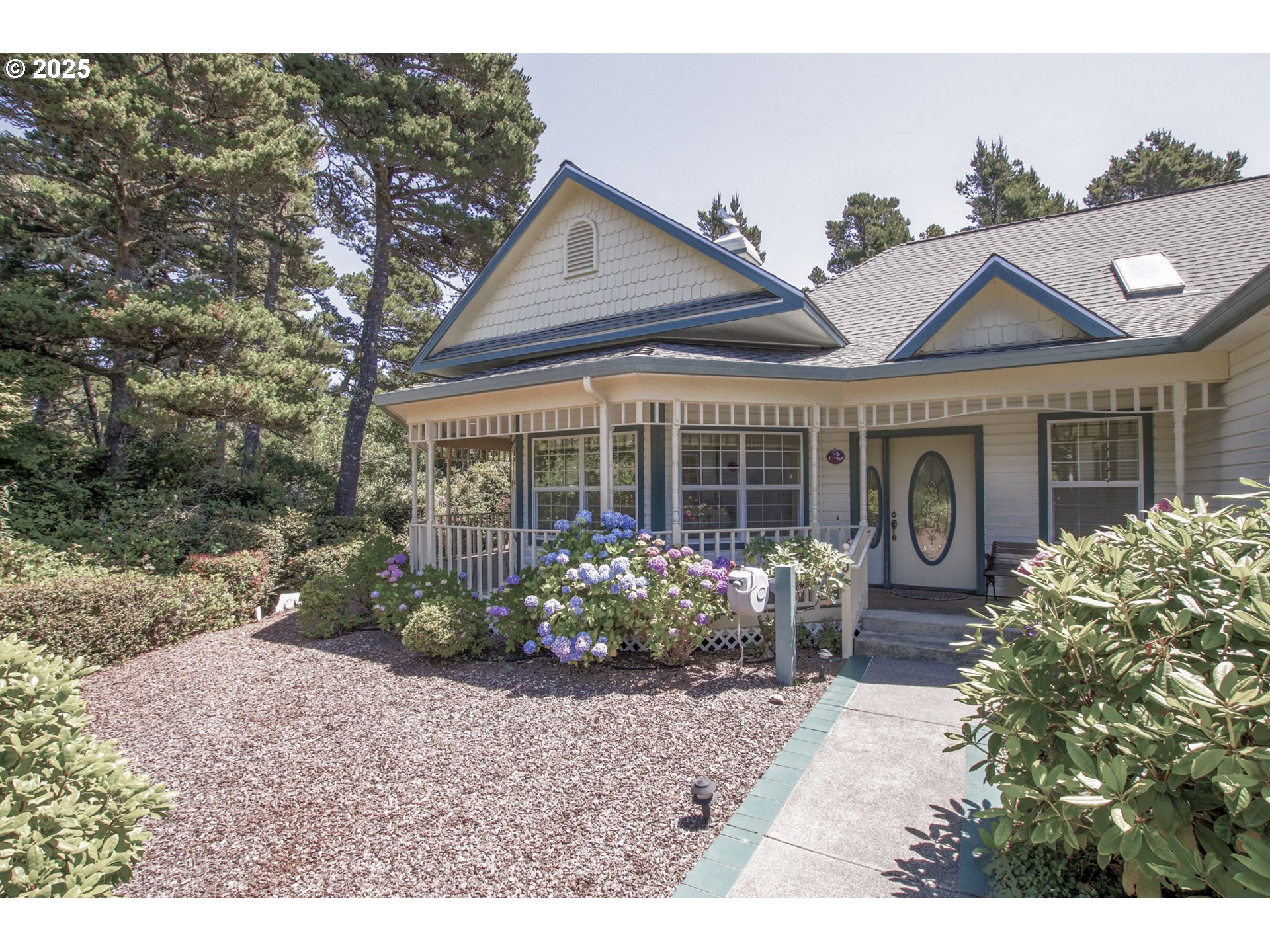 property viewer photo 2