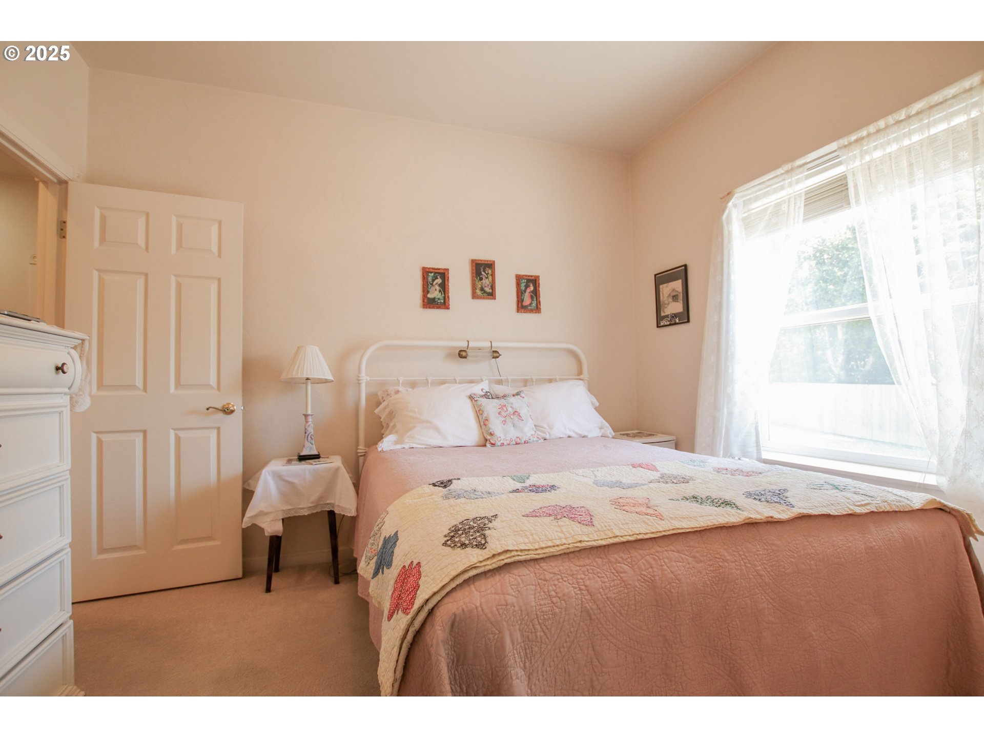 property viewer photo 22
