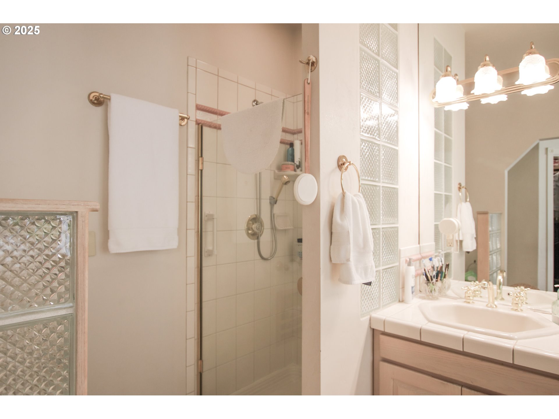 property viewer photo 31
