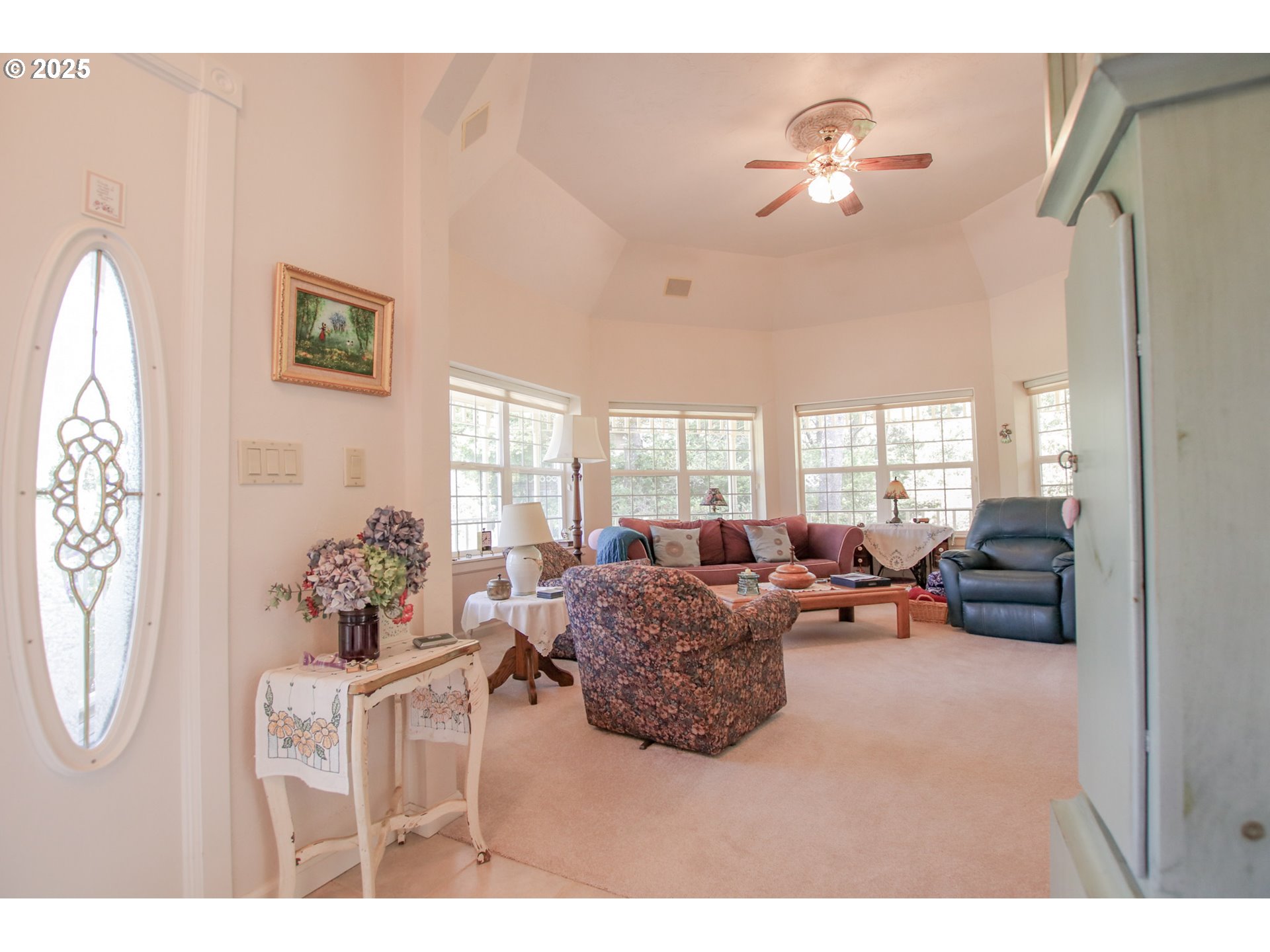 property viewer photo 4