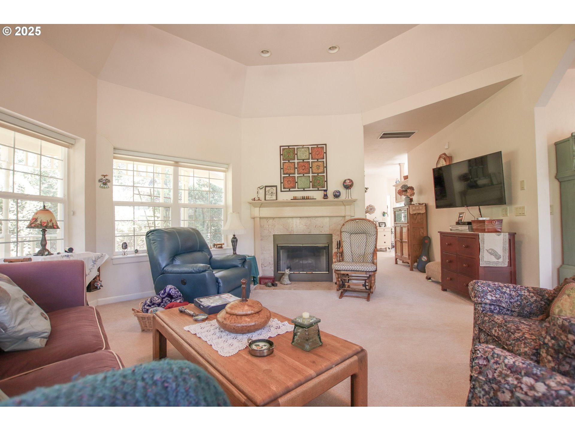 property viewer photo 7