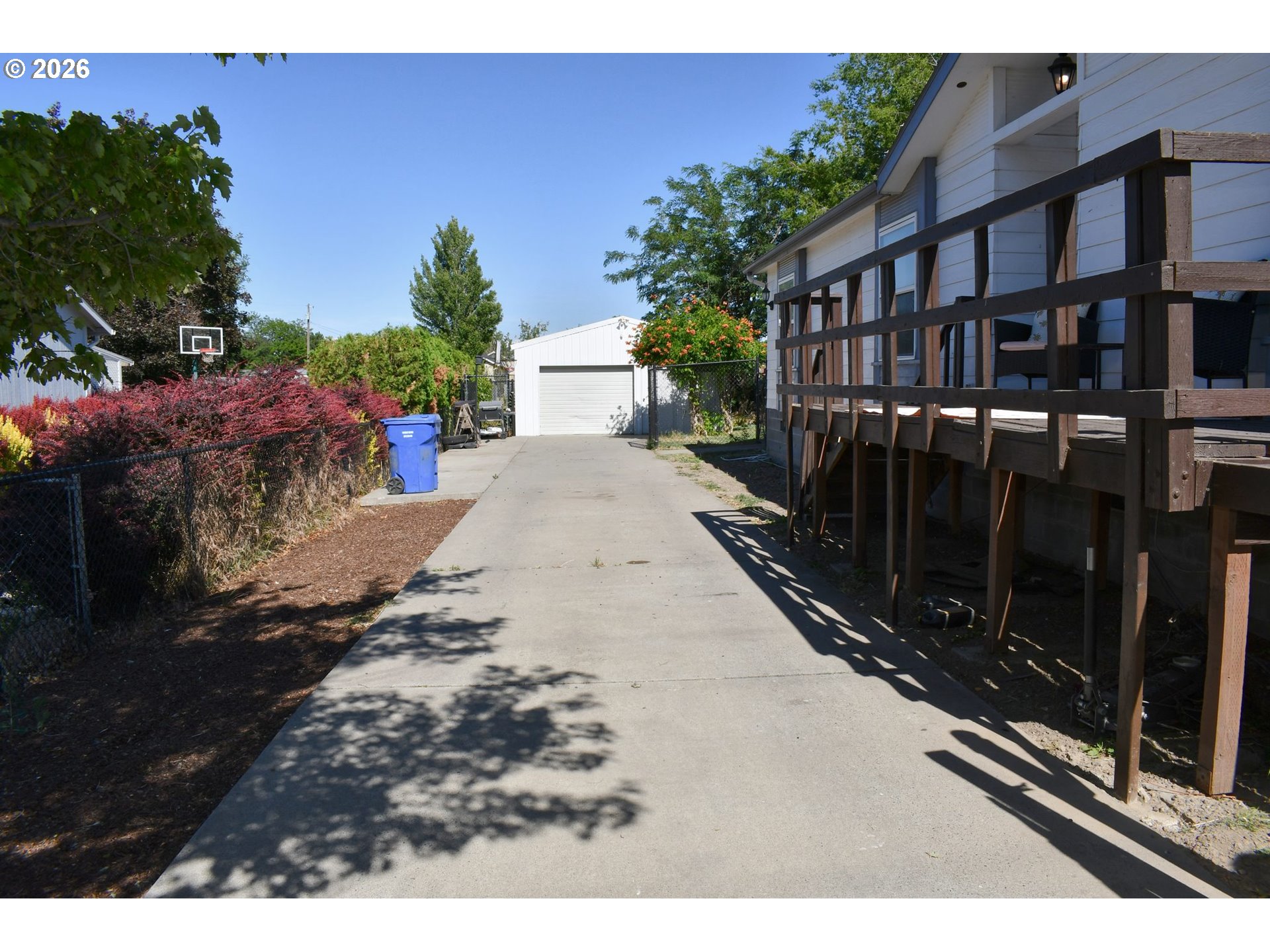main property photo 20