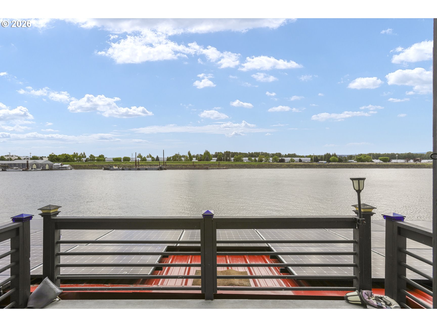 main property photo 40