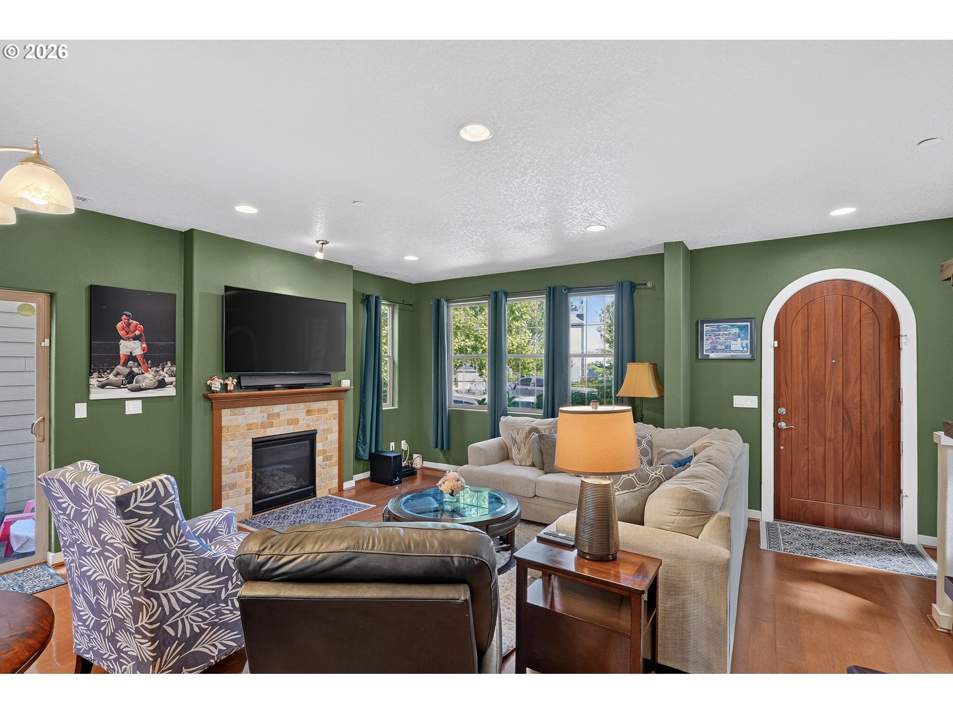 main property photo 2