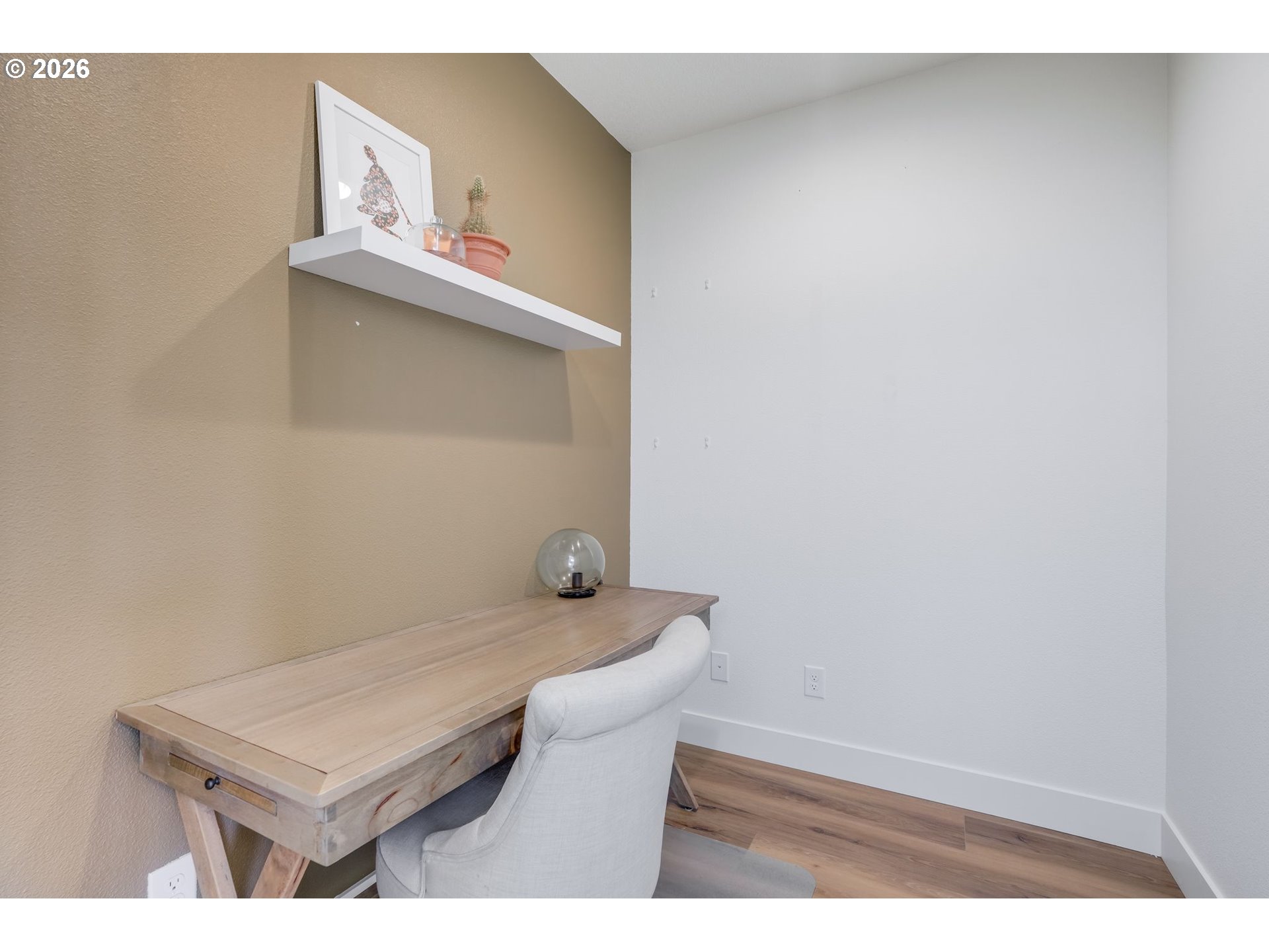 property viewer photo 17