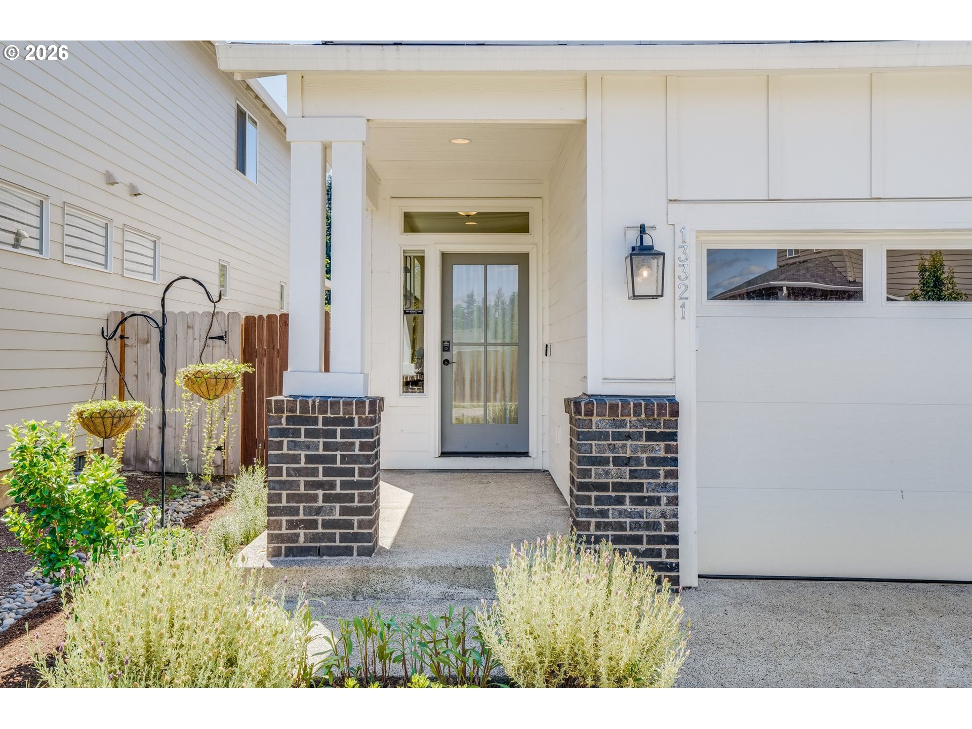 property viewer photo 2