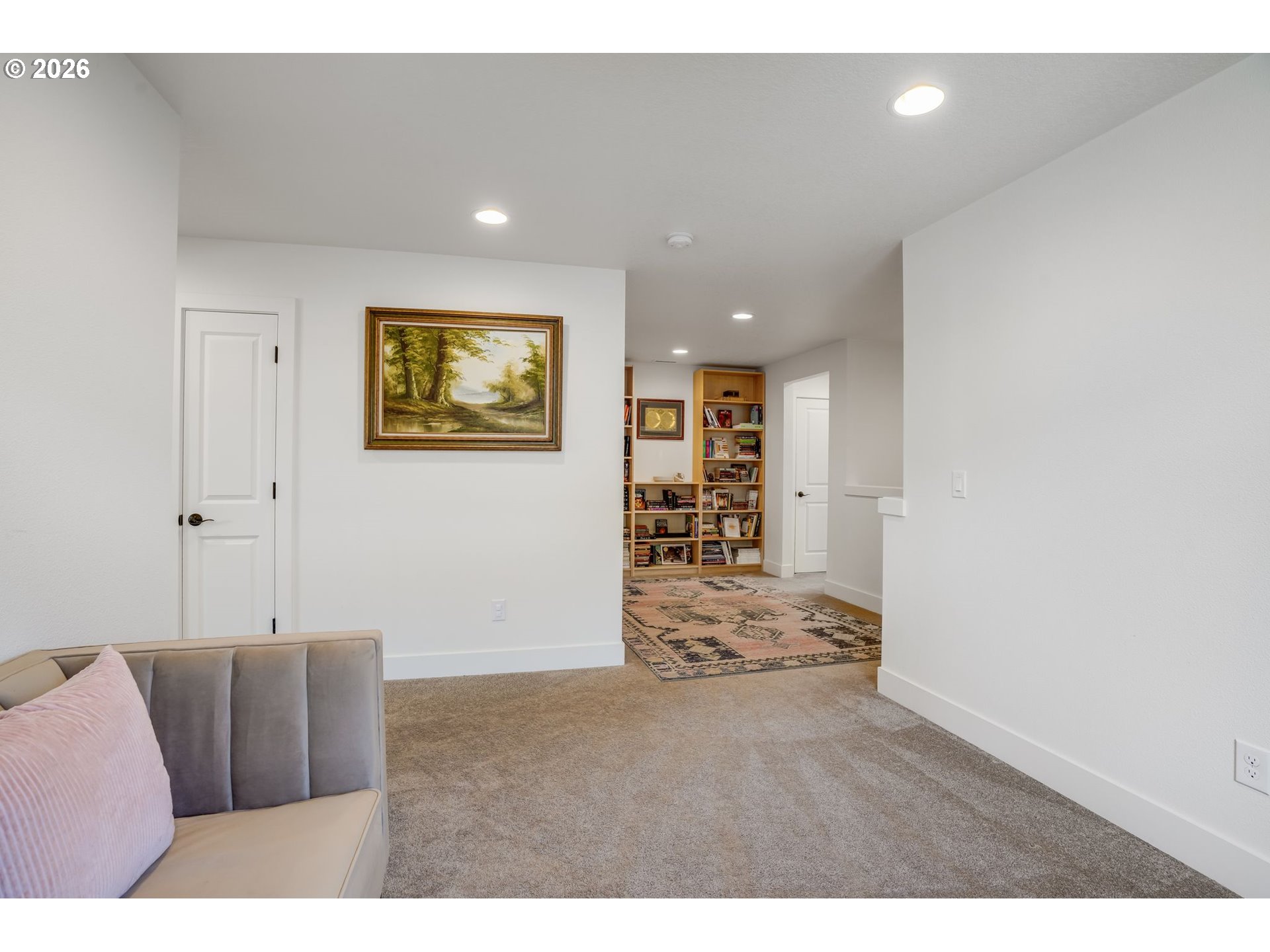property viewer photo 20