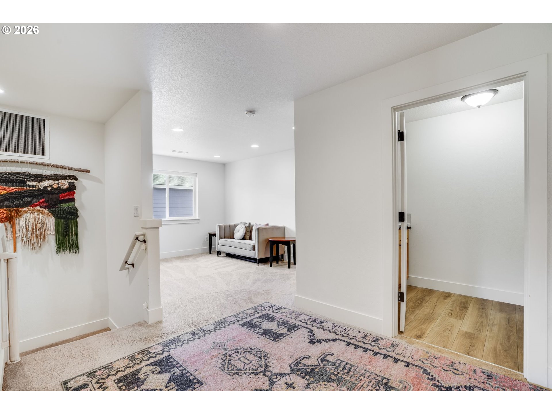 property viewer photo 22