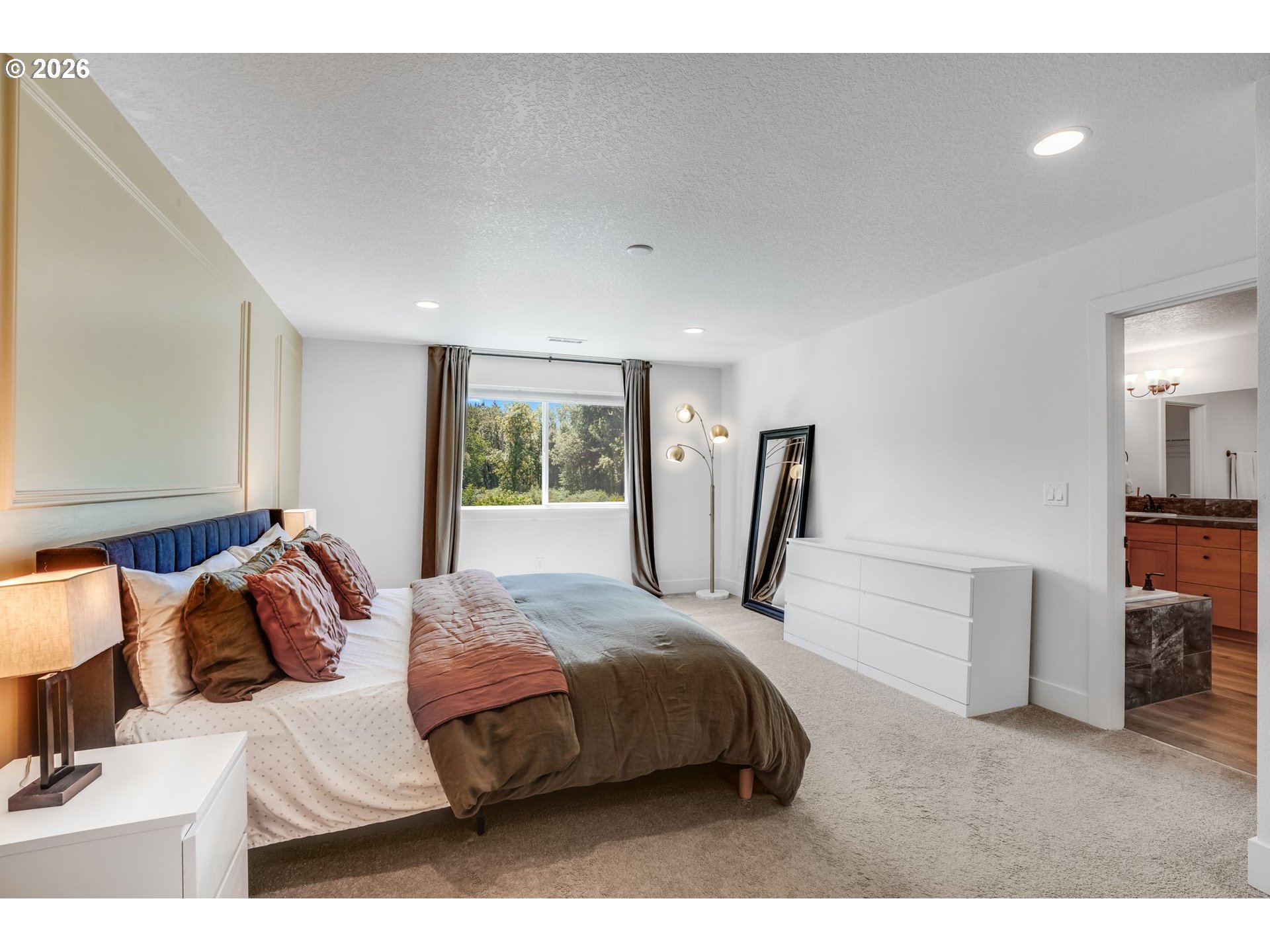 property viewer photo 28