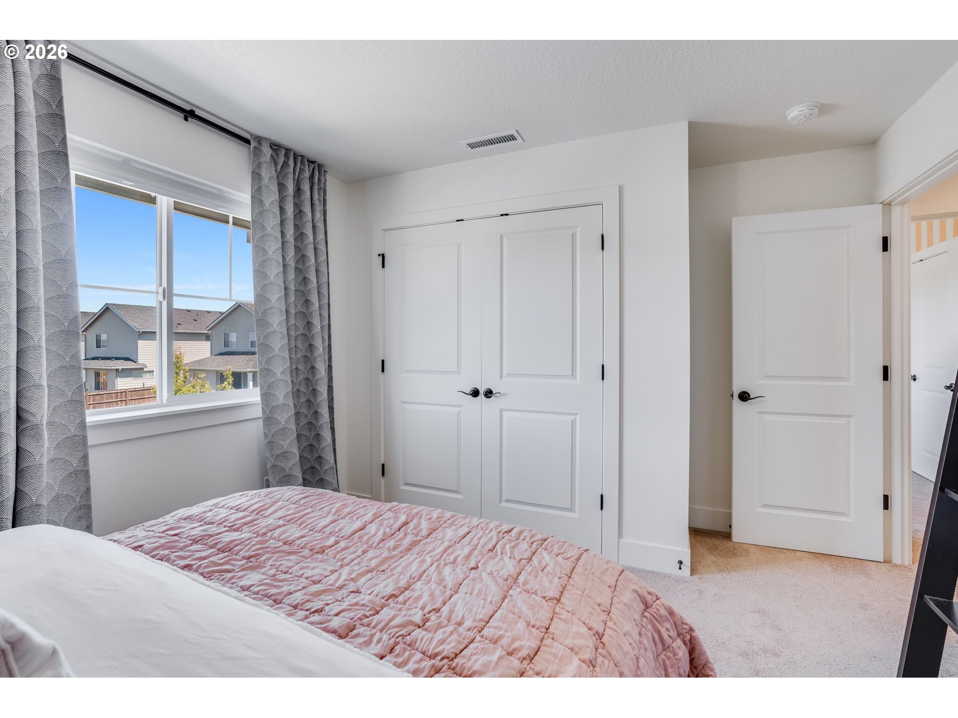 property viewer photo 34