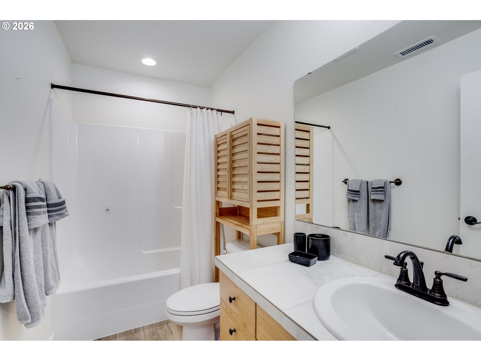 property viewer photo 37