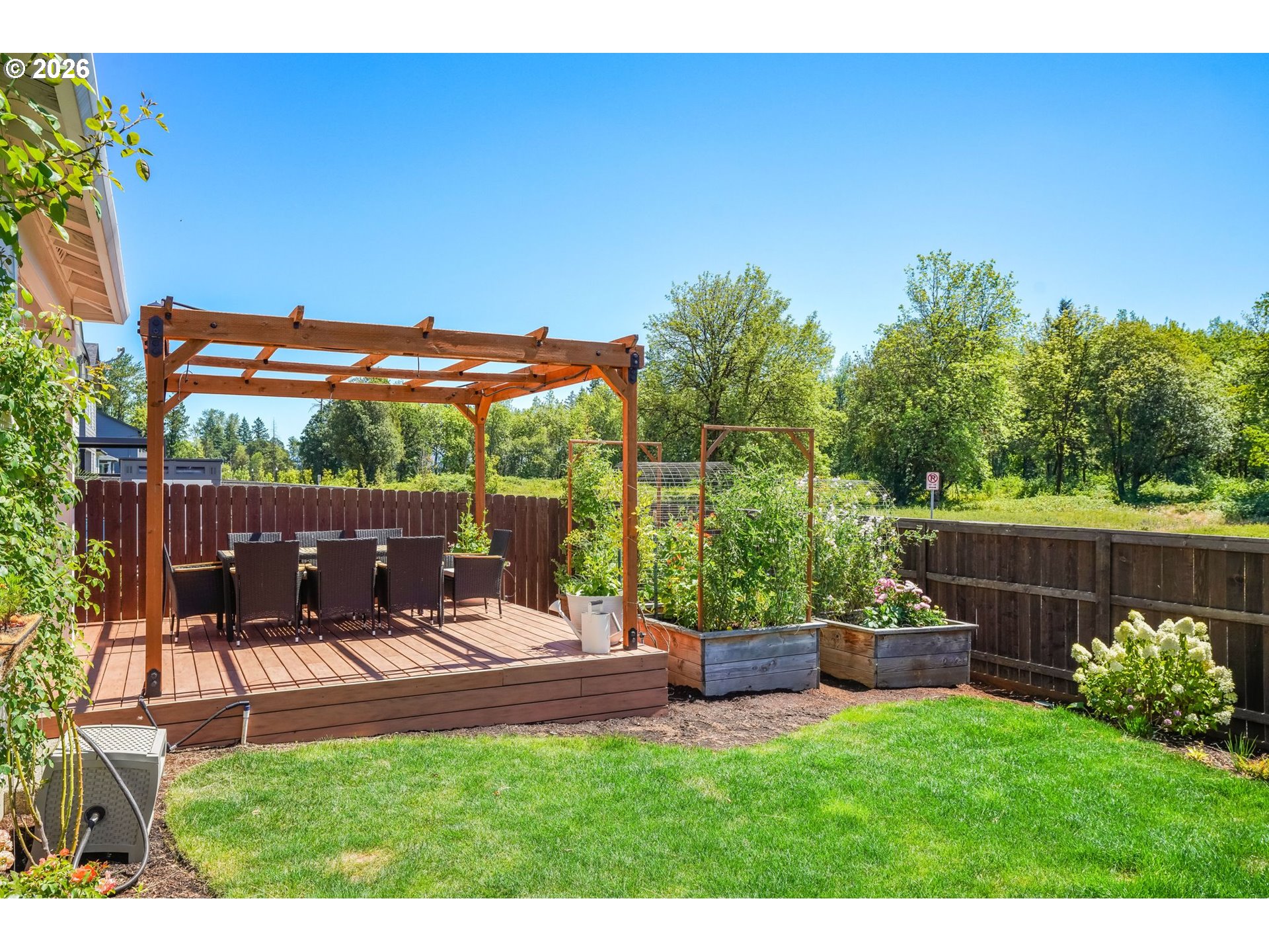 property viewer photo 41