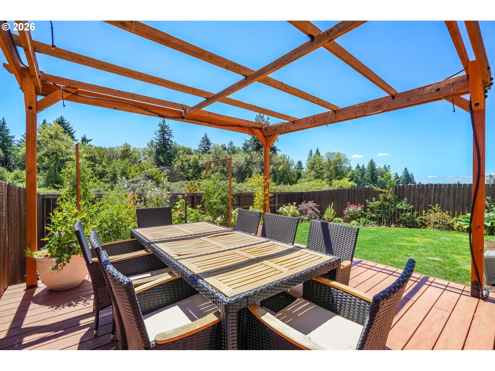 property viewer photo 42