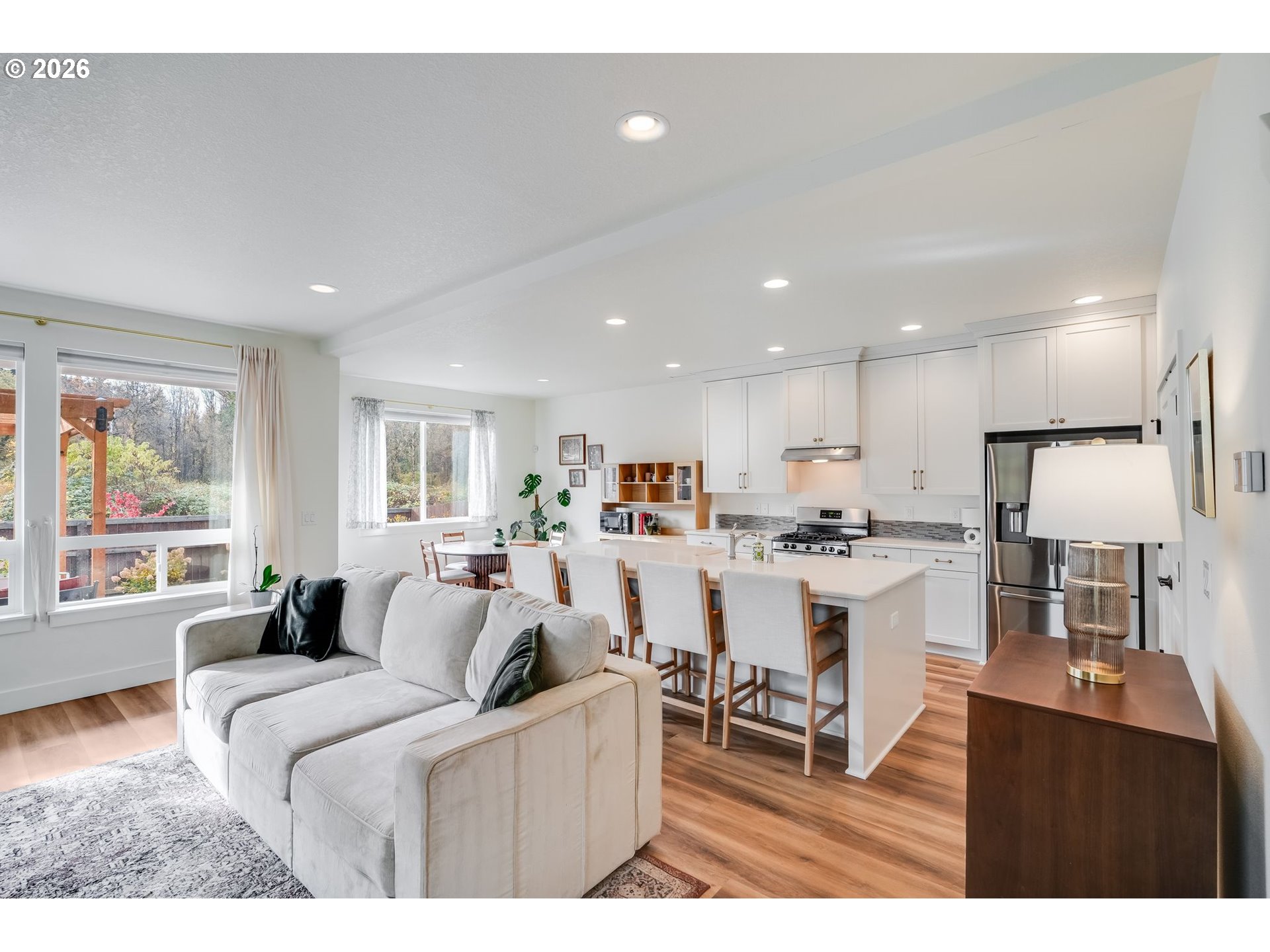 property viewer photo 6