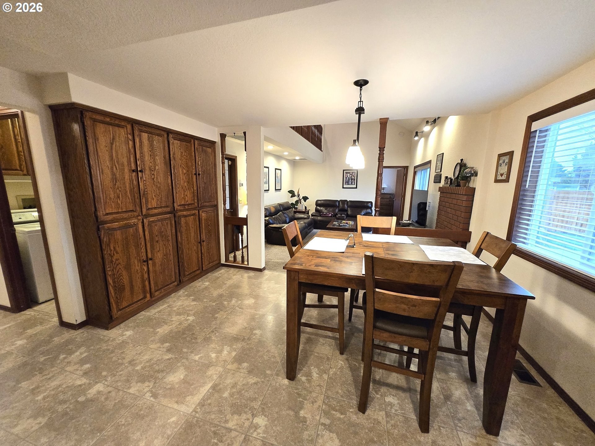 property viewer photo 10