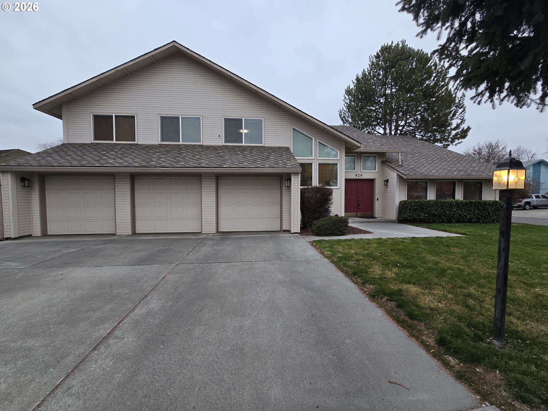 property viewer photo 34