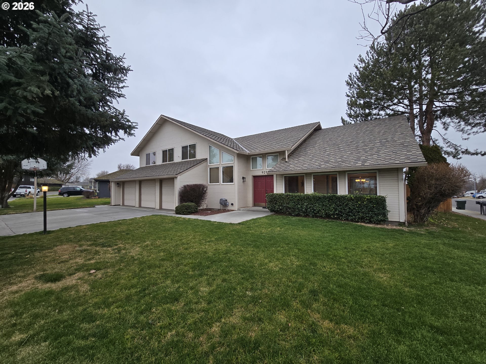 property viewer photo 35