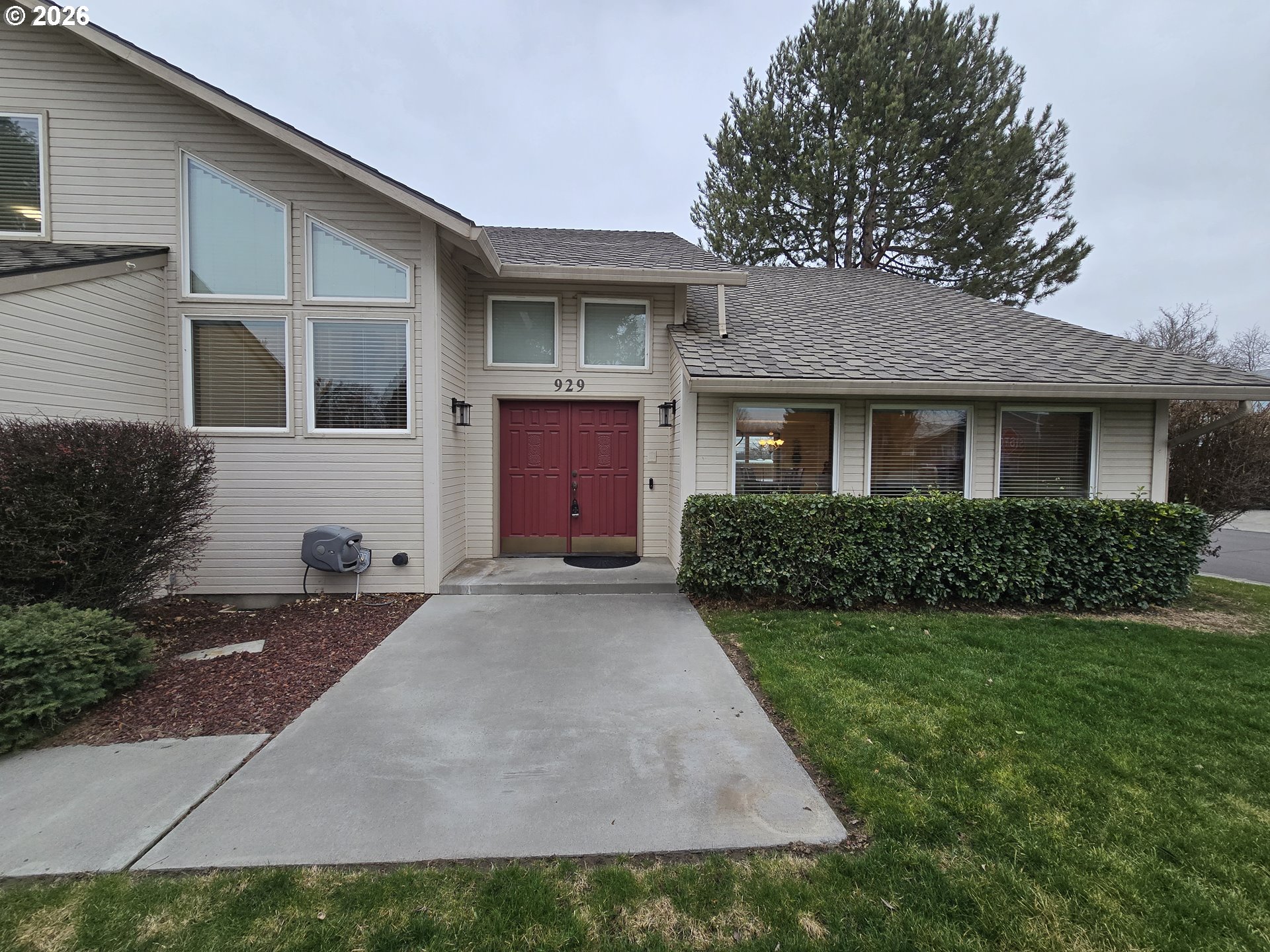 property viewer photo 37