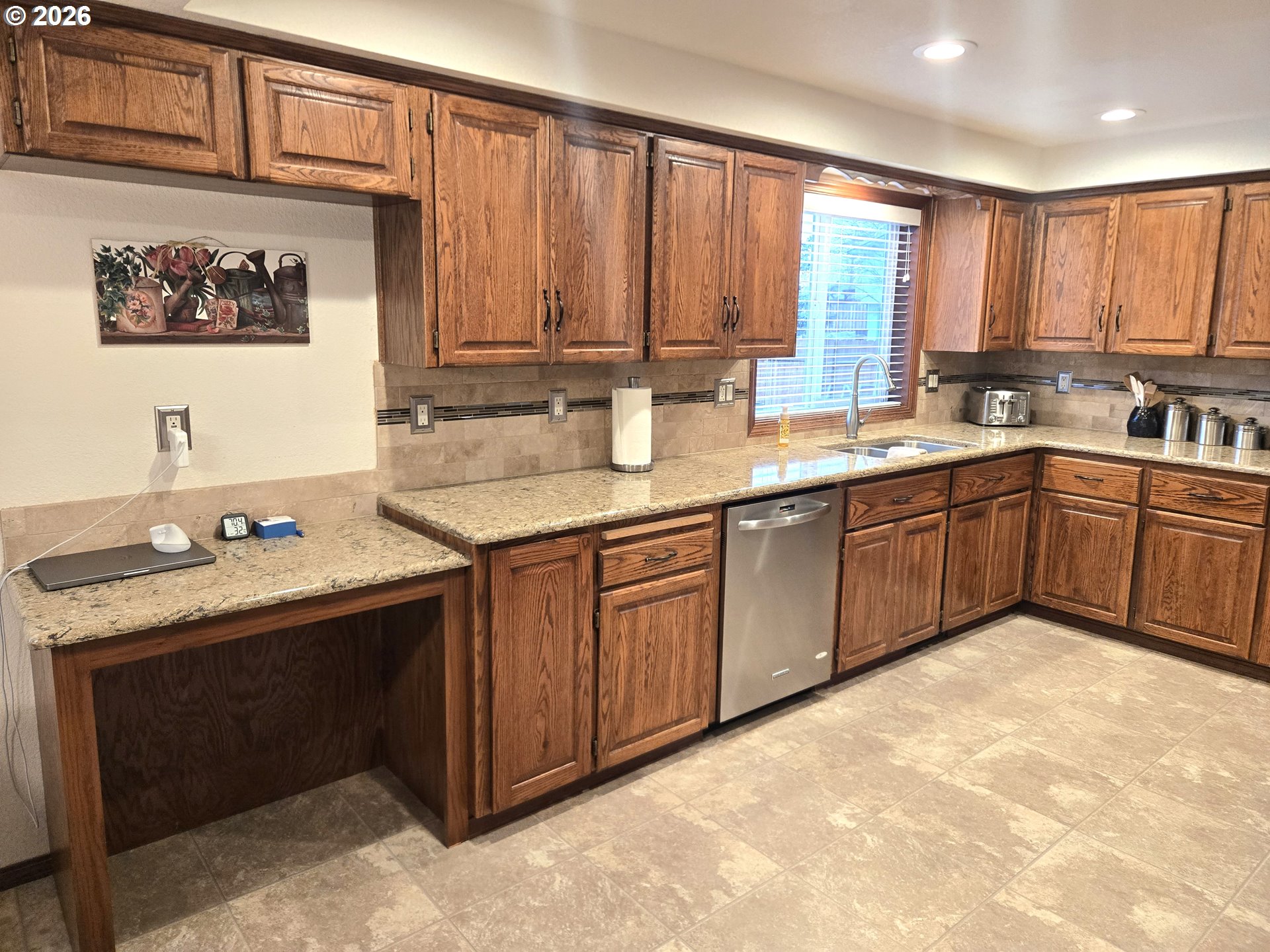property viewer photo 8