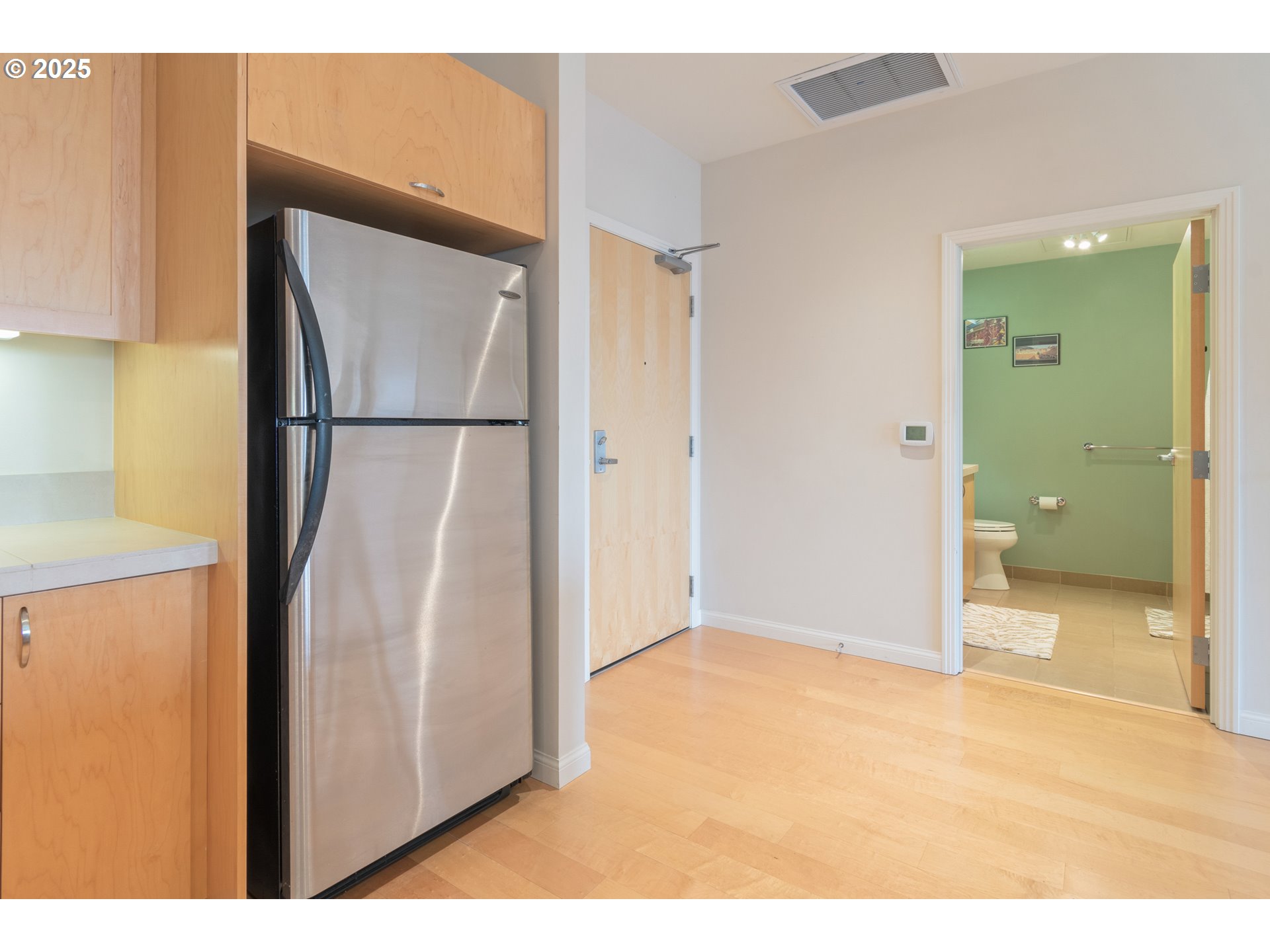 property viewer photo 13