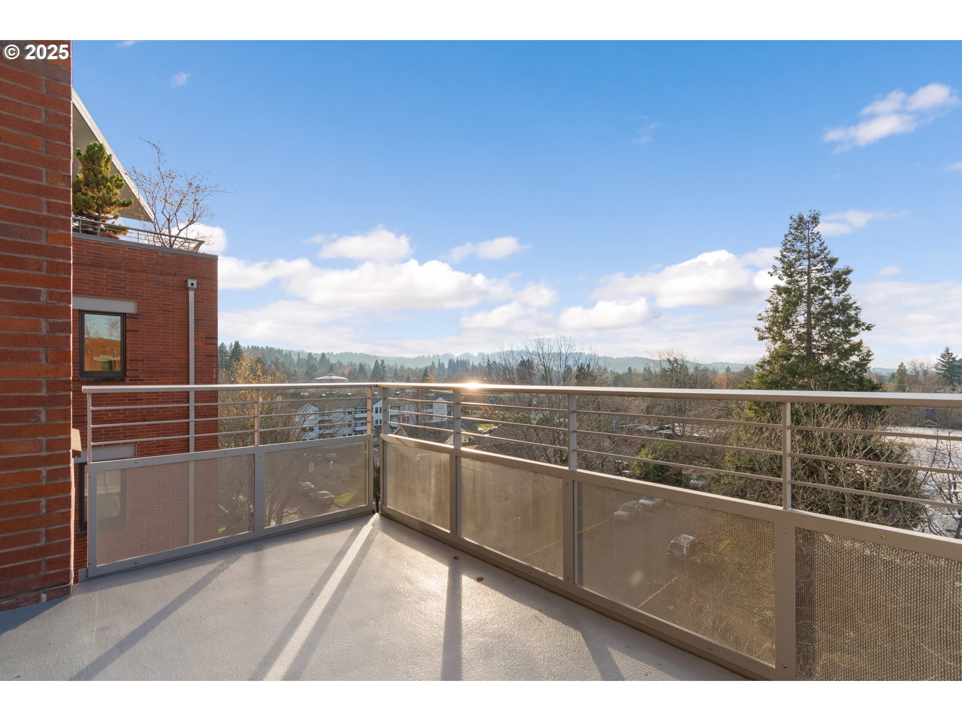 property viewer photo 24