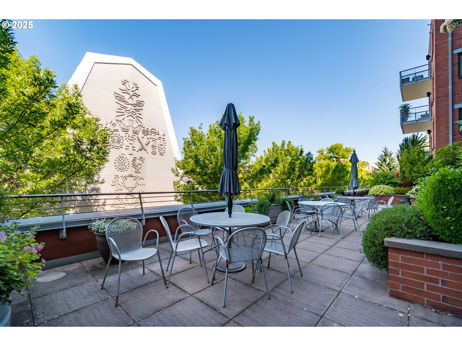 property viewer photo 27