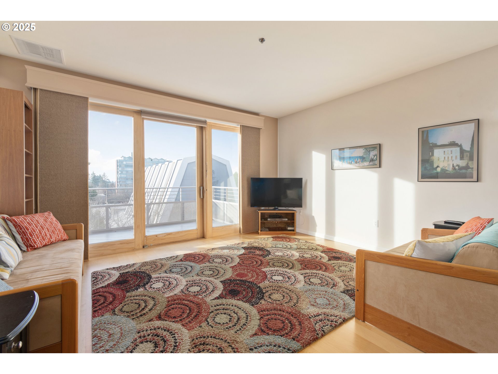 property viewer photo 5