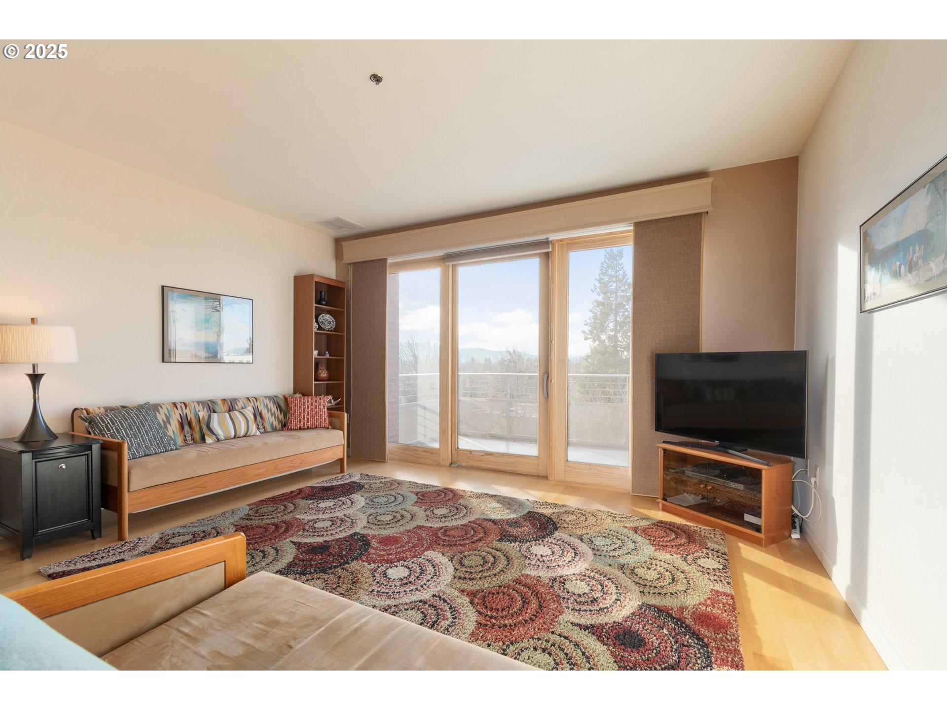 property viewer photo 6