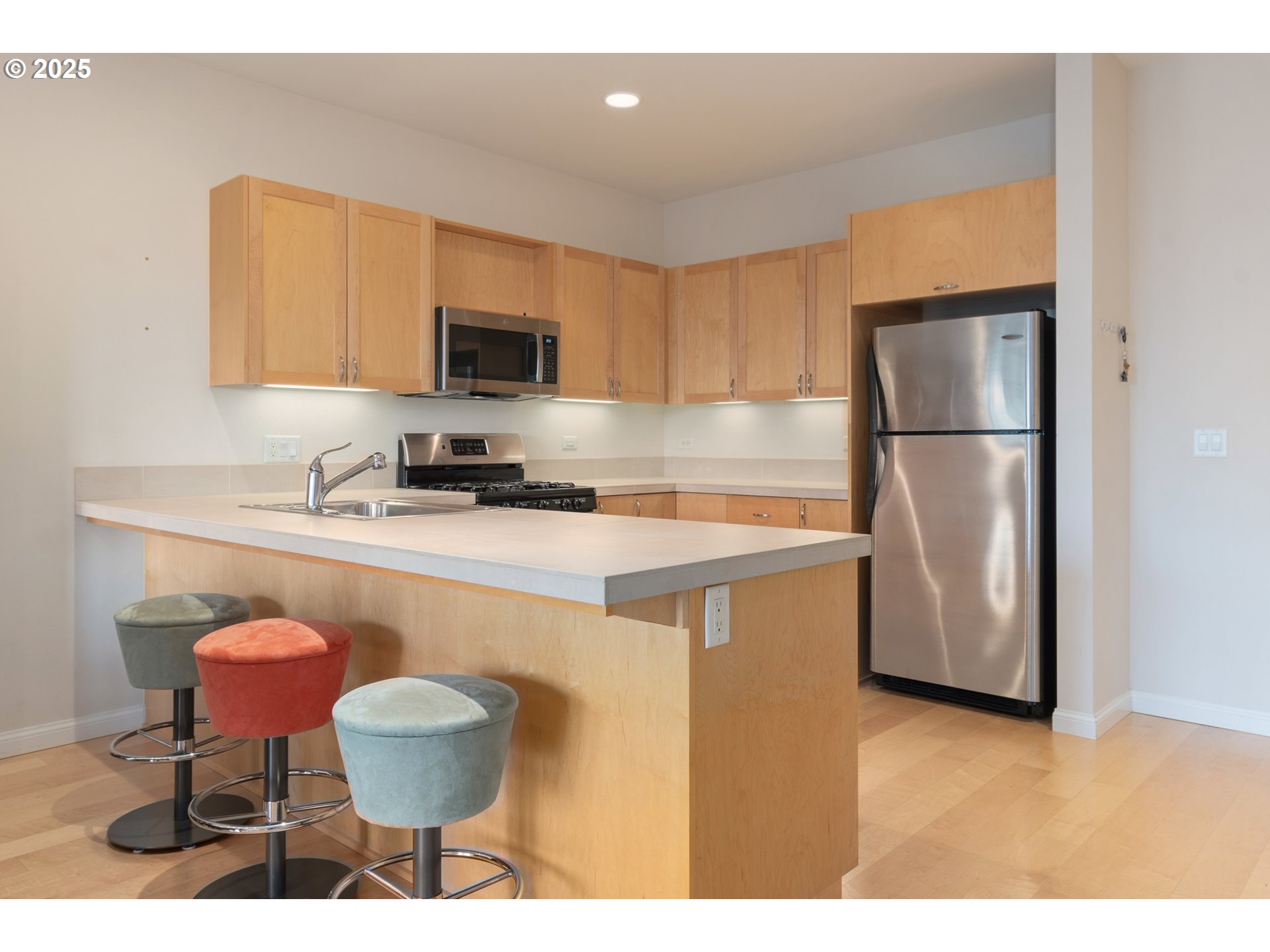 property viewer photo 9