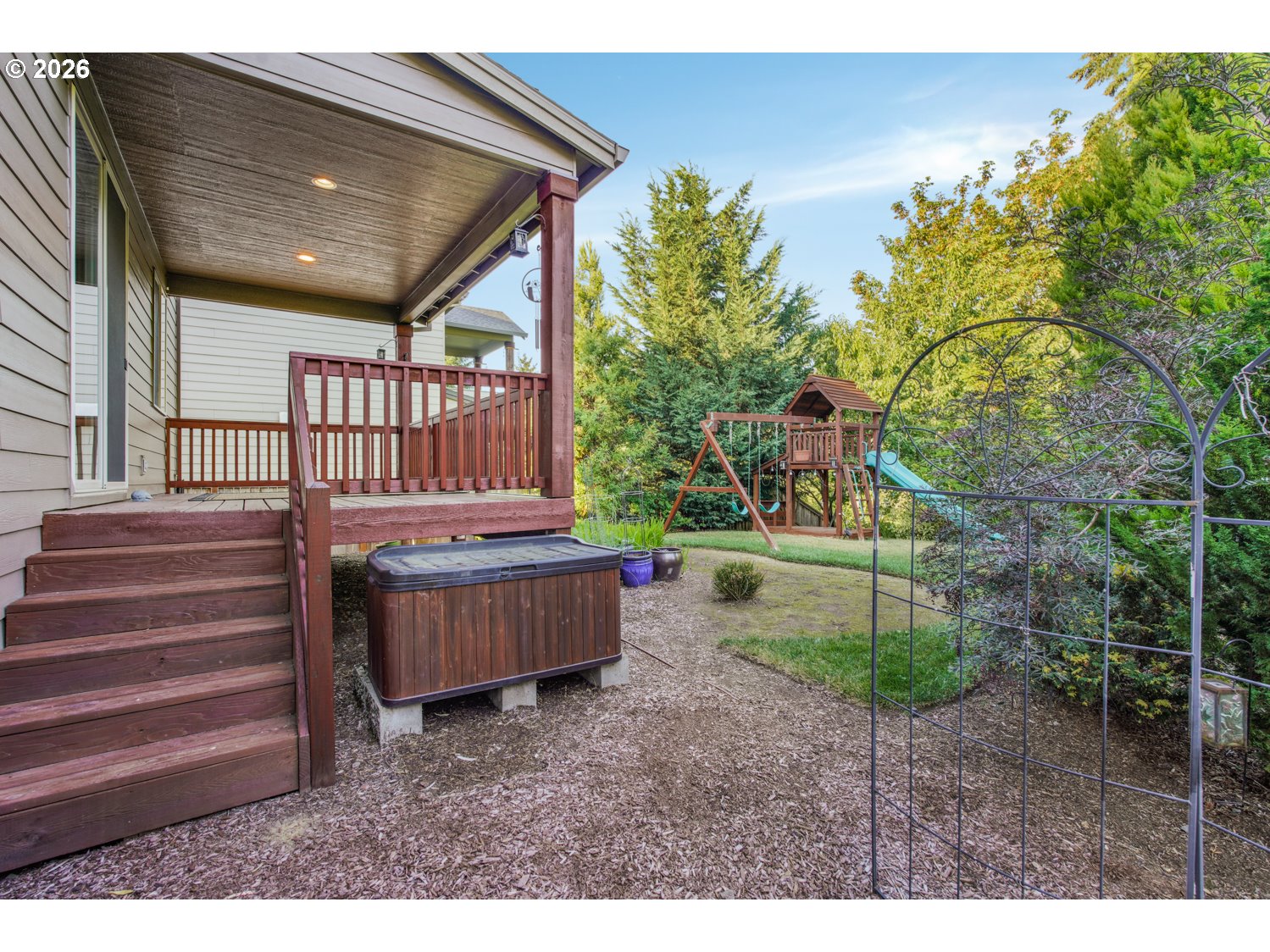 main property photo 28