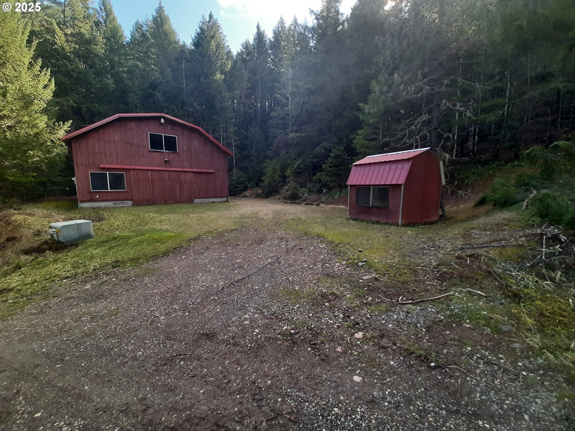 main property photo 6