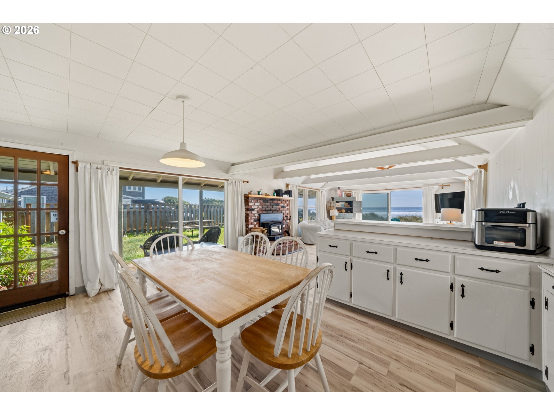 property viewer photo 3