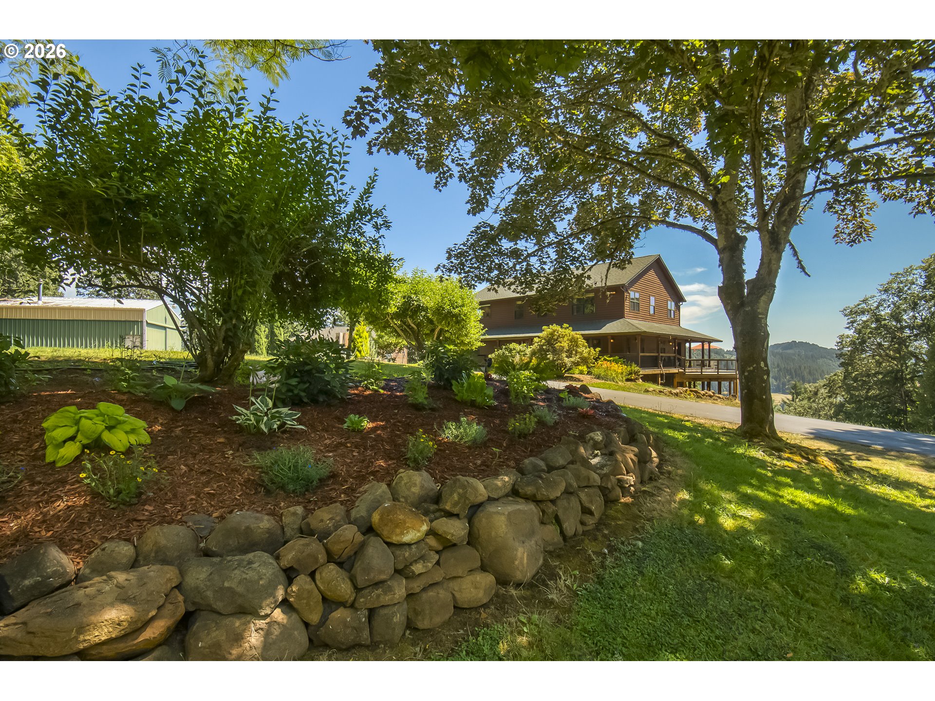 main property photo 4