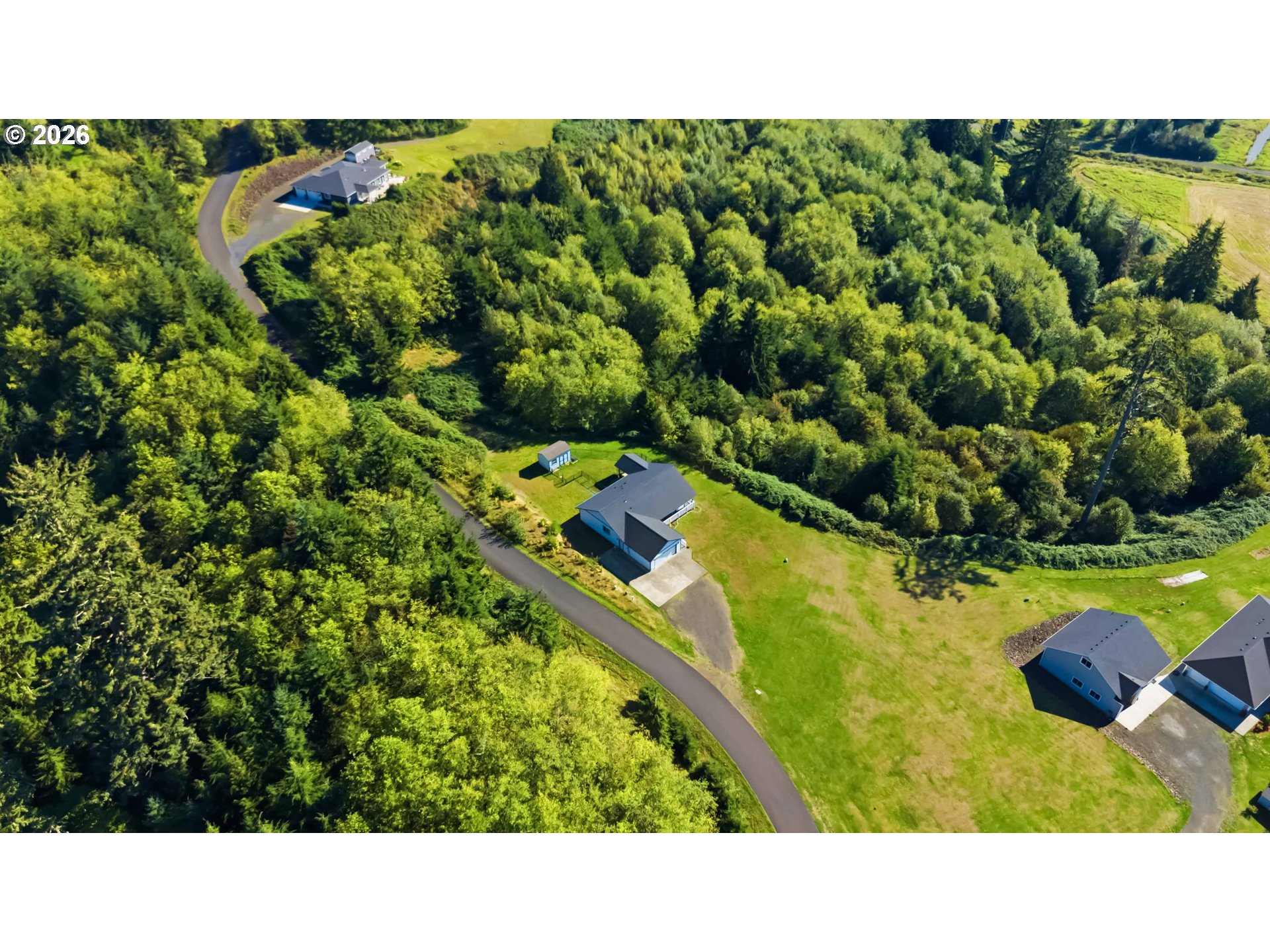 main property photo 34