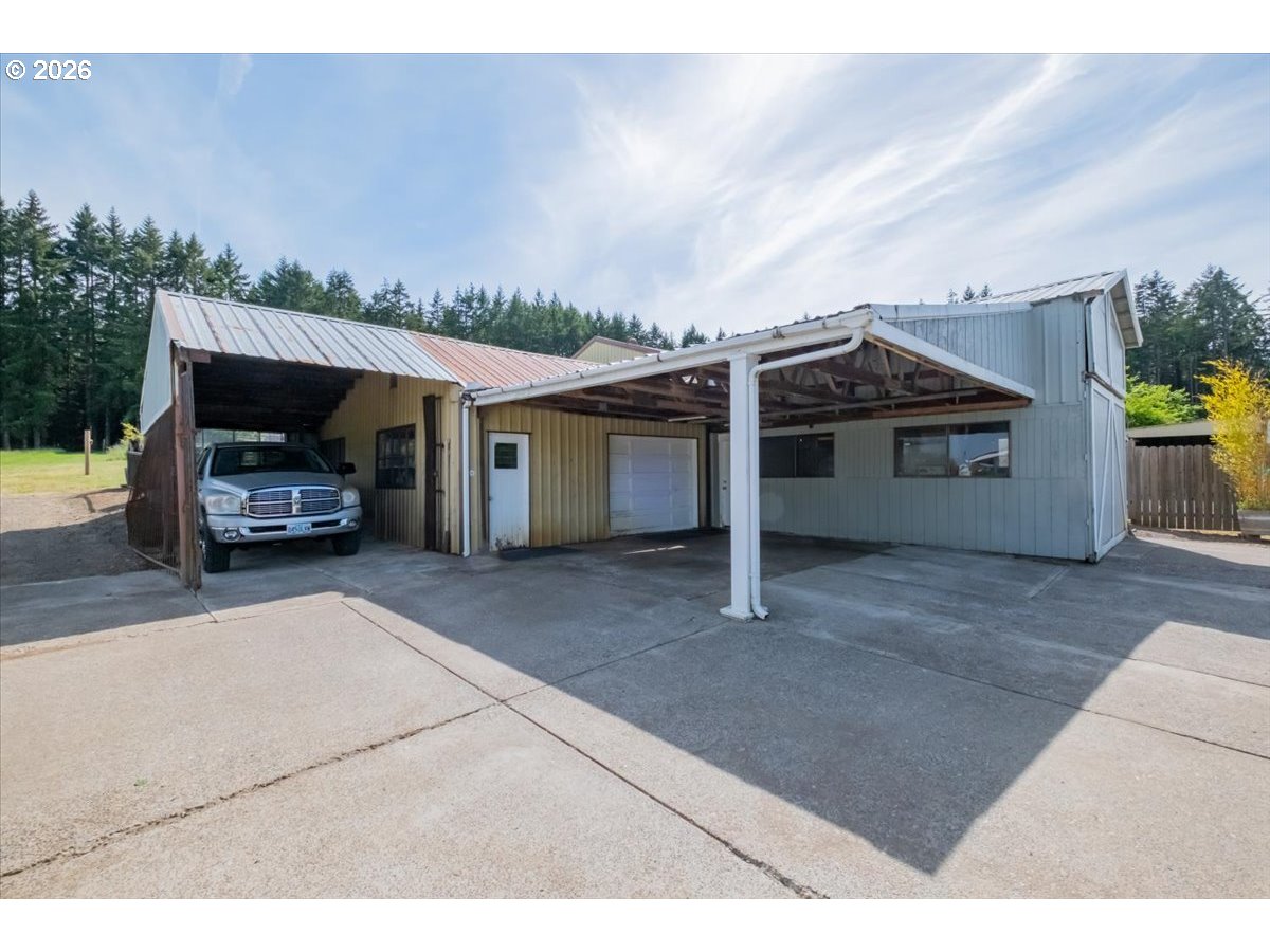 main property photo 39