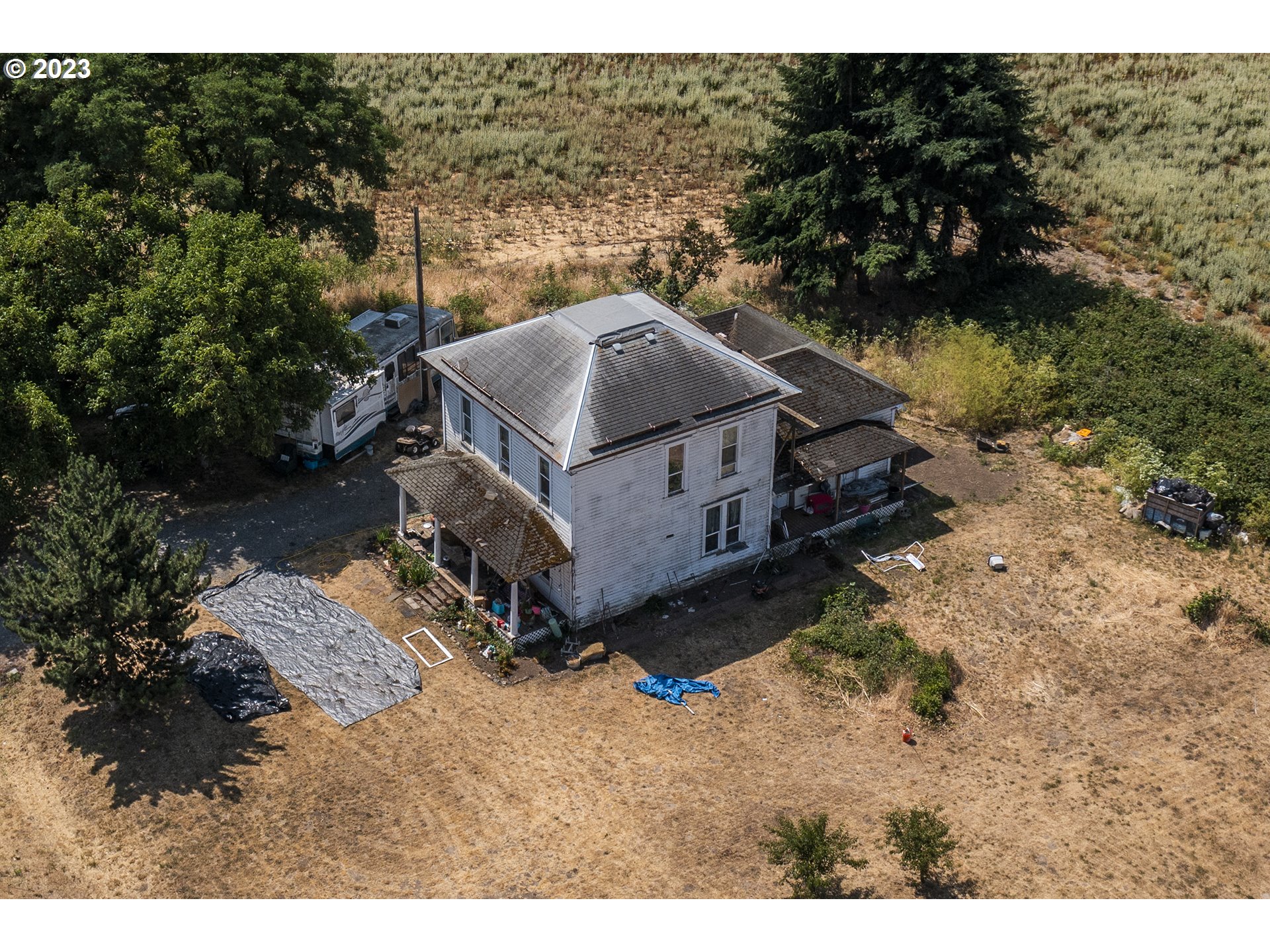 main property photo 3